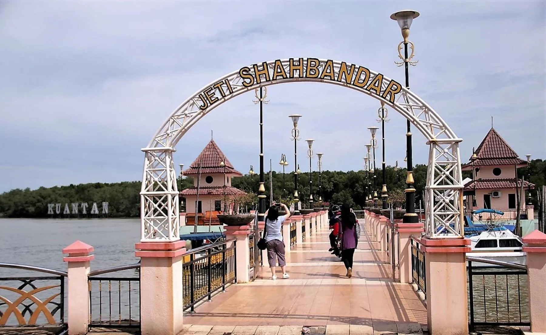 Nearby landmark in Timurbay Seafront Residence & Suites