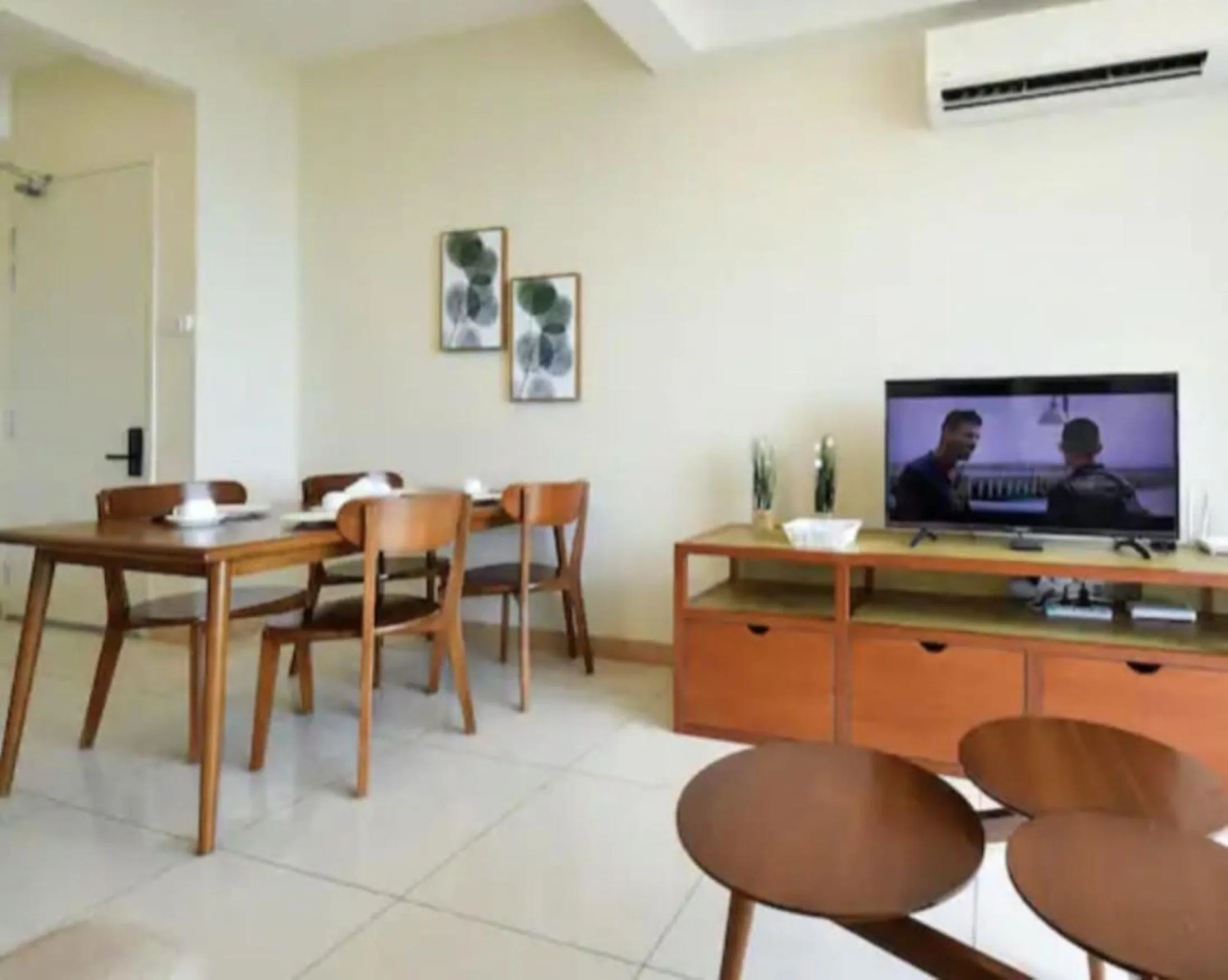 TV and multimedia in Timurbay Seafront Residence & Suites