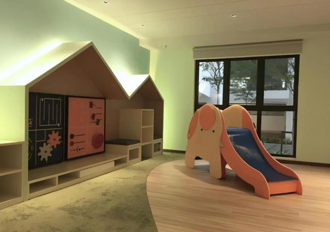 Communal lounge/ TV room in Timurbay Seafront Residence & Suites