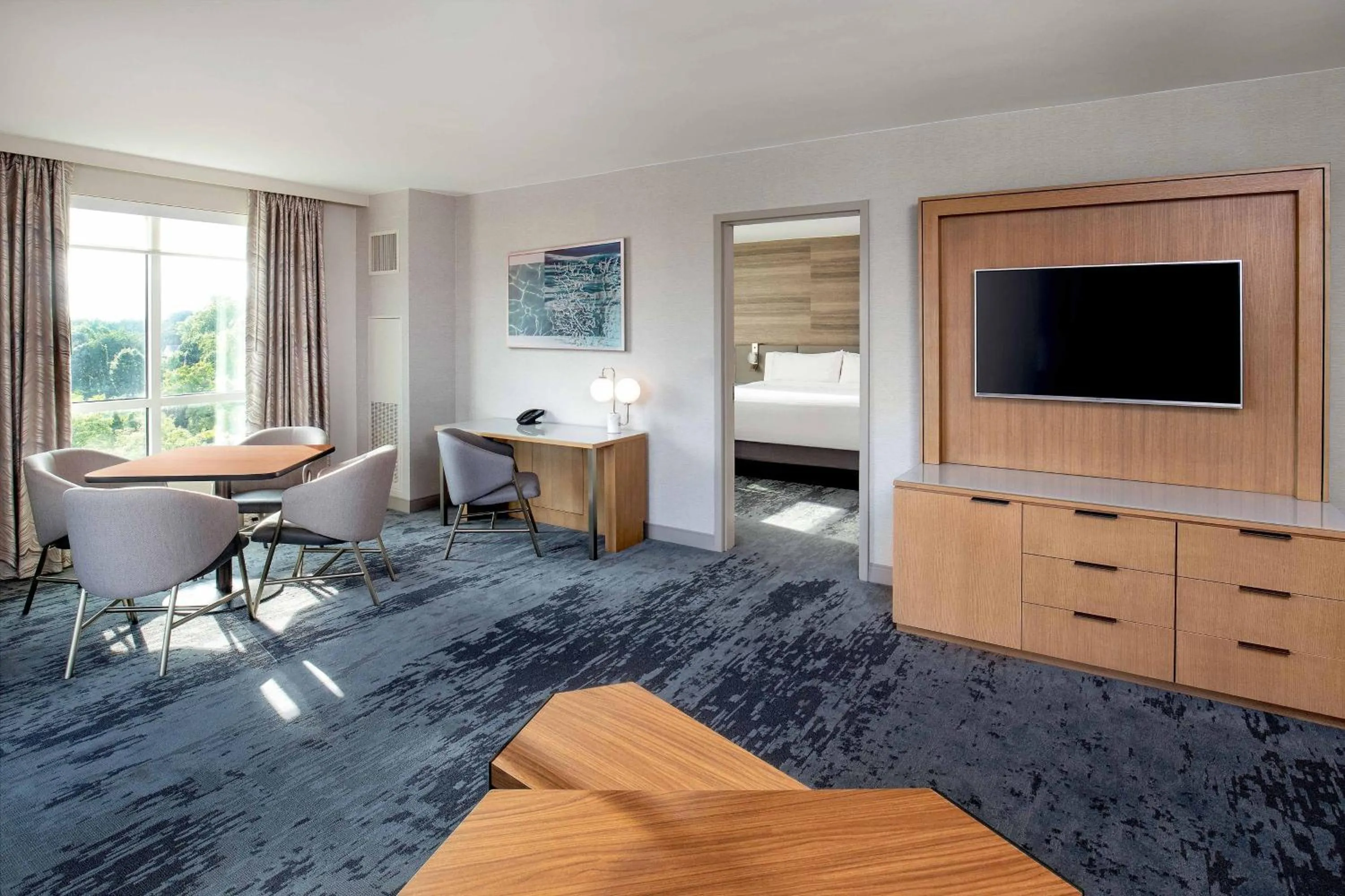 Photo of the whole room, Bed in The Westin Annapolis