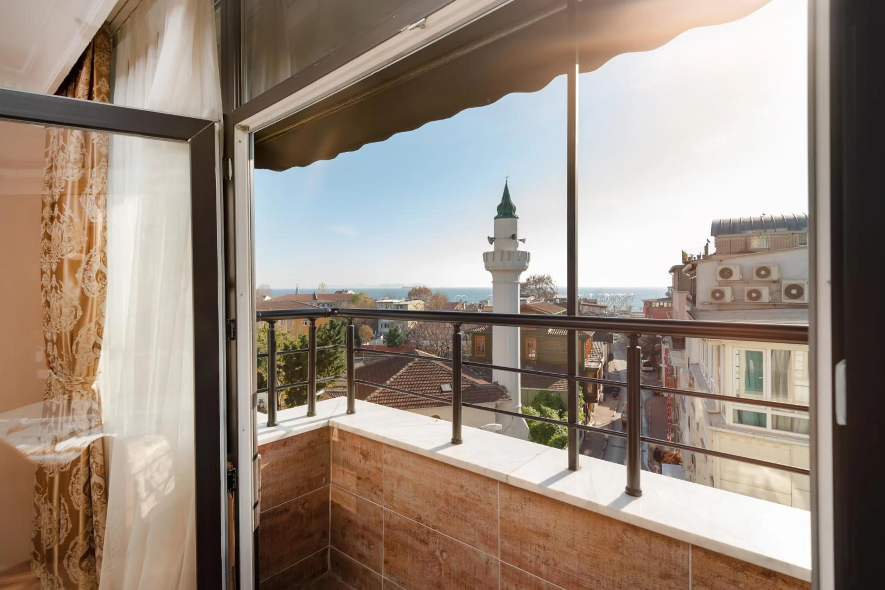 Studio with Sea View in OASIS SUITES OLD CITY