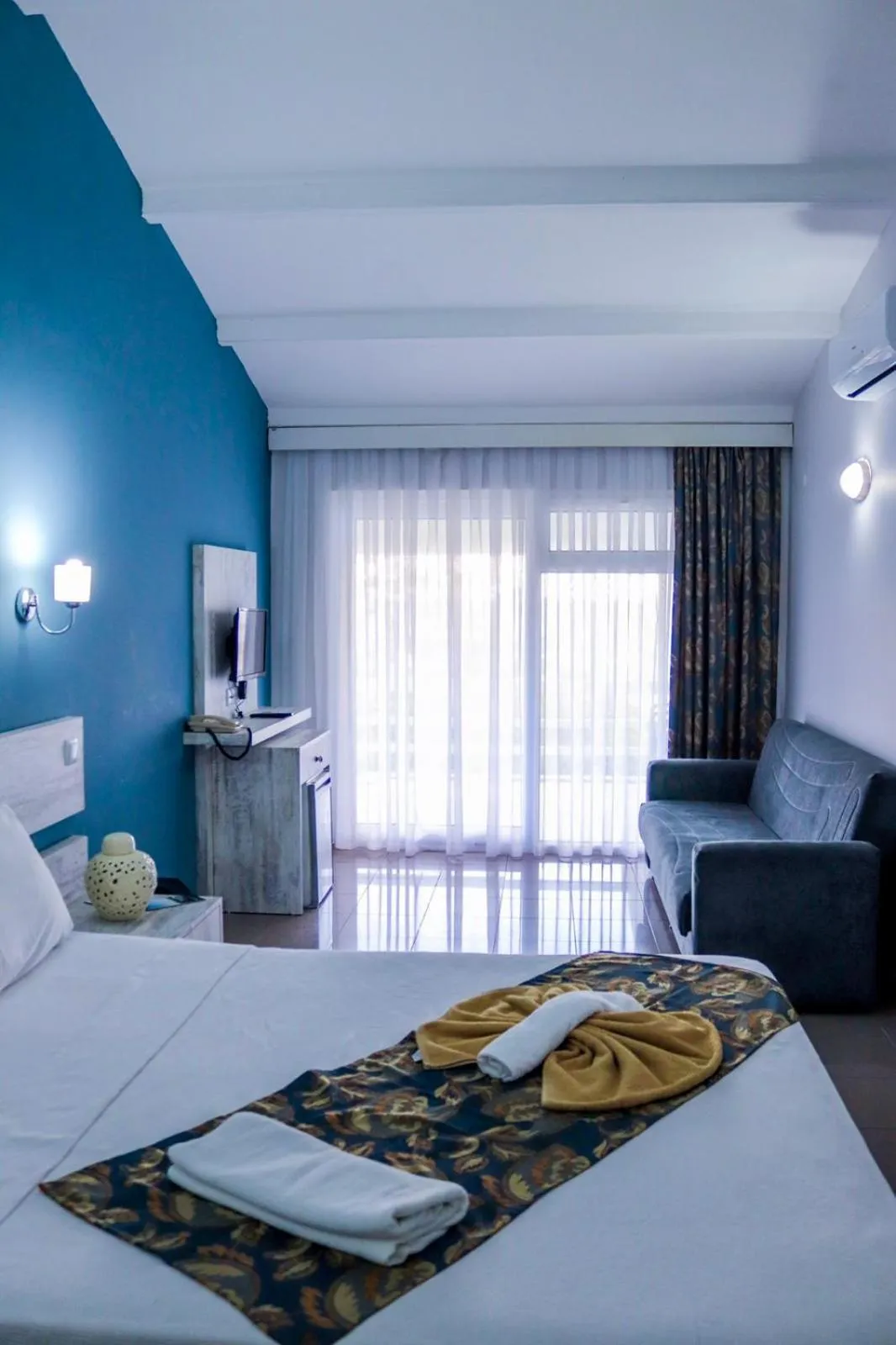 Bed in Afytos Akcay Tatil Koyu