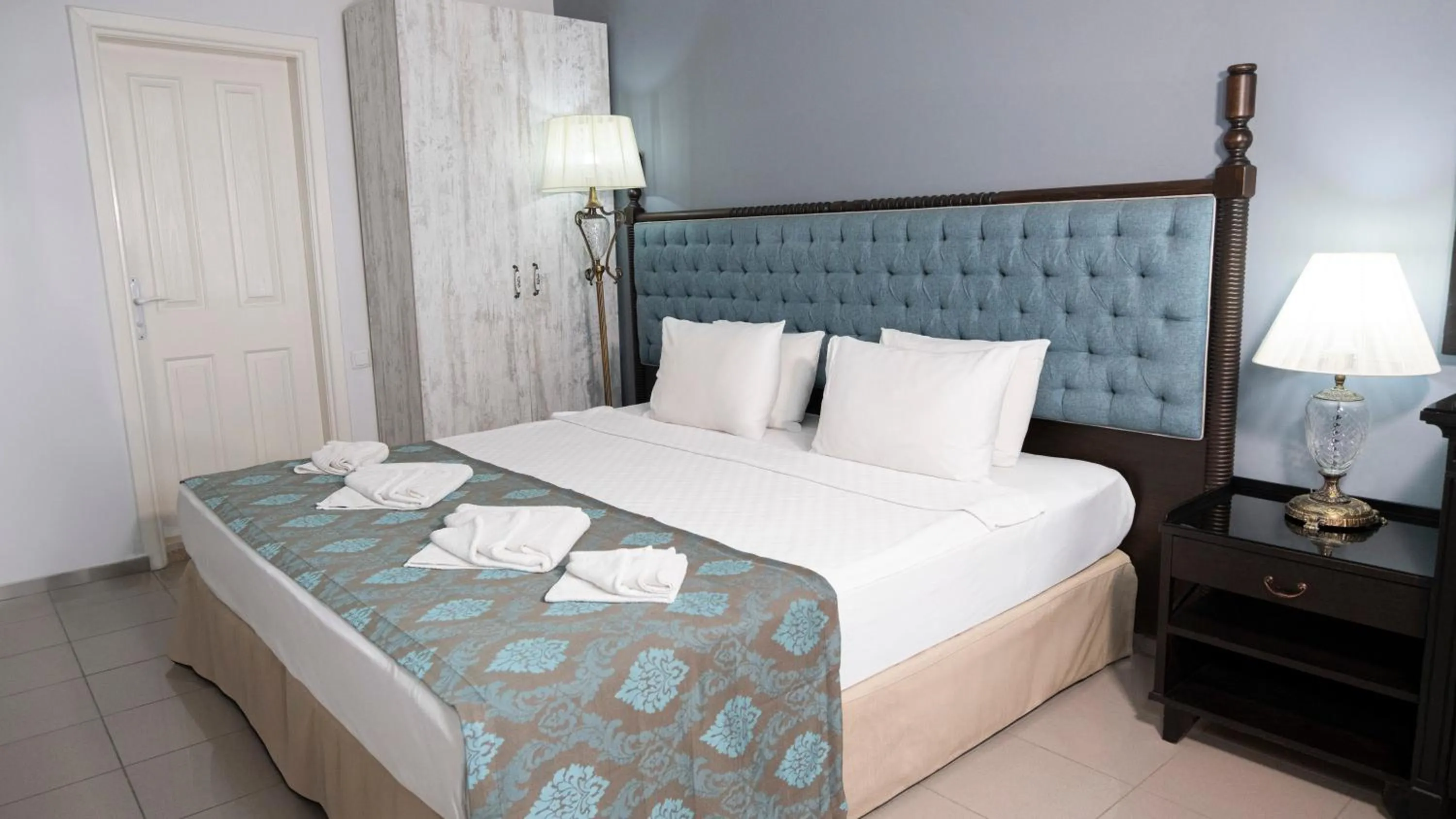 Bed in Afytos Akcay Tatil Koyu