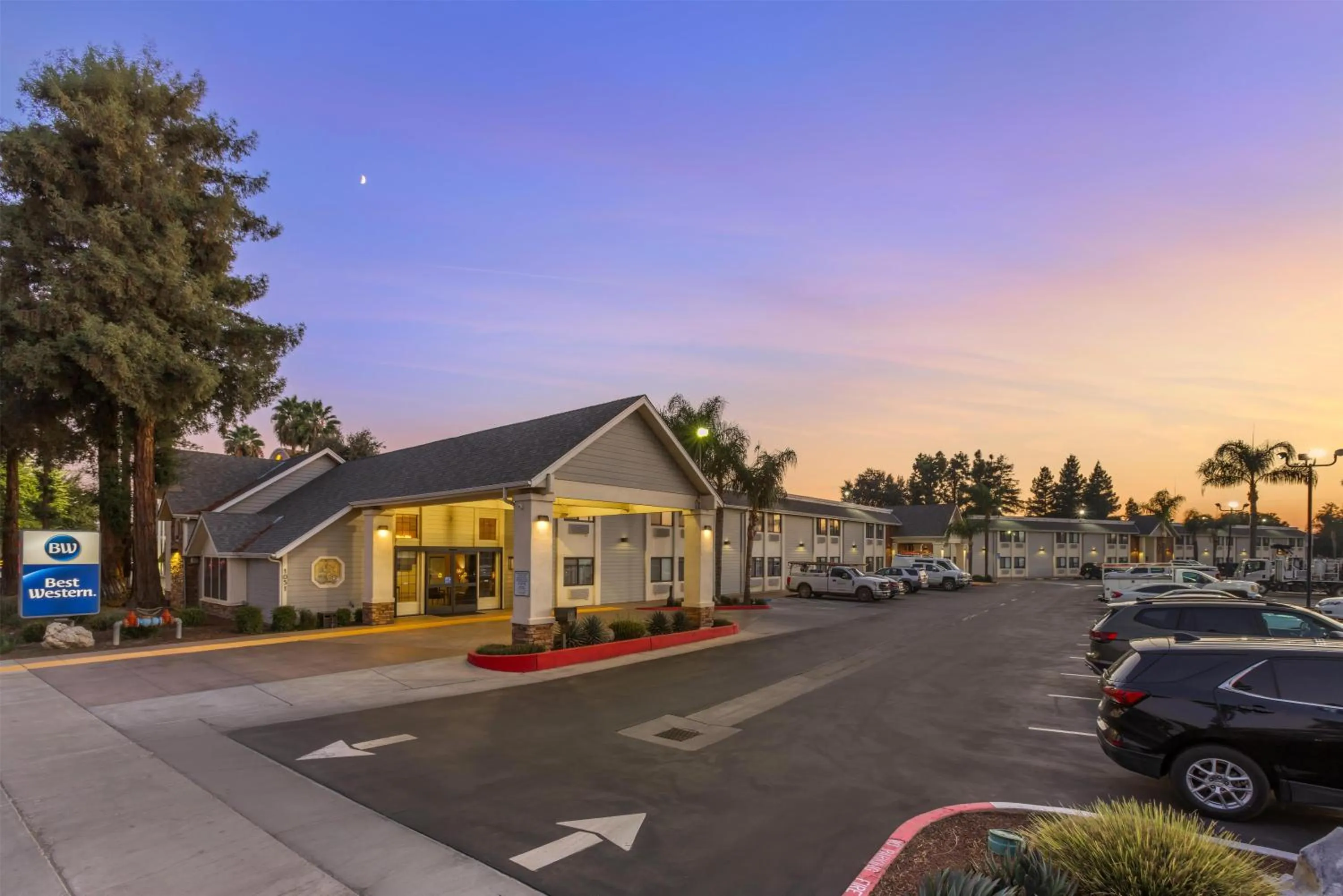 Property building in Best Western Town & Country Lodge