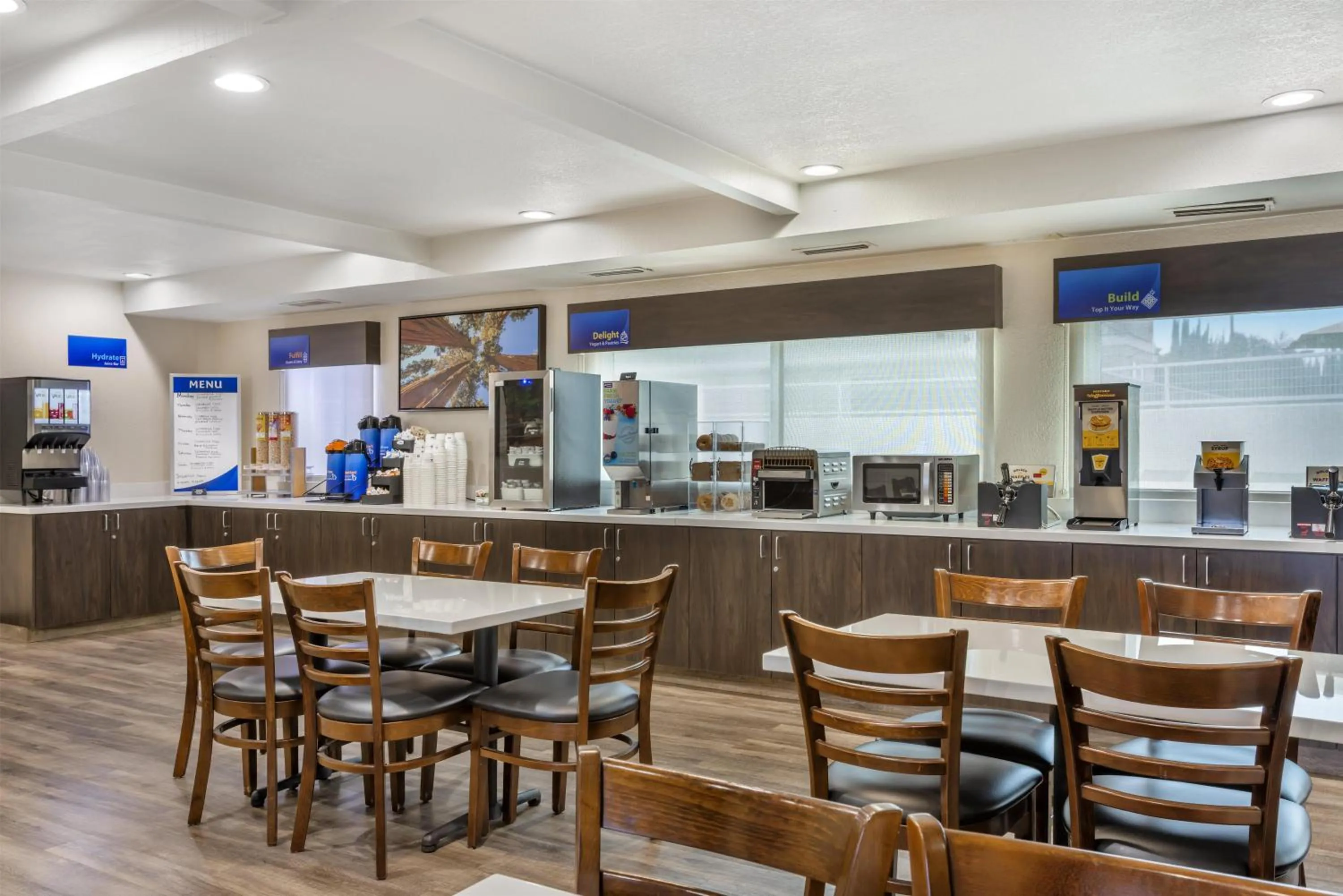 Breakfast in Best Western Town & Country Lodge