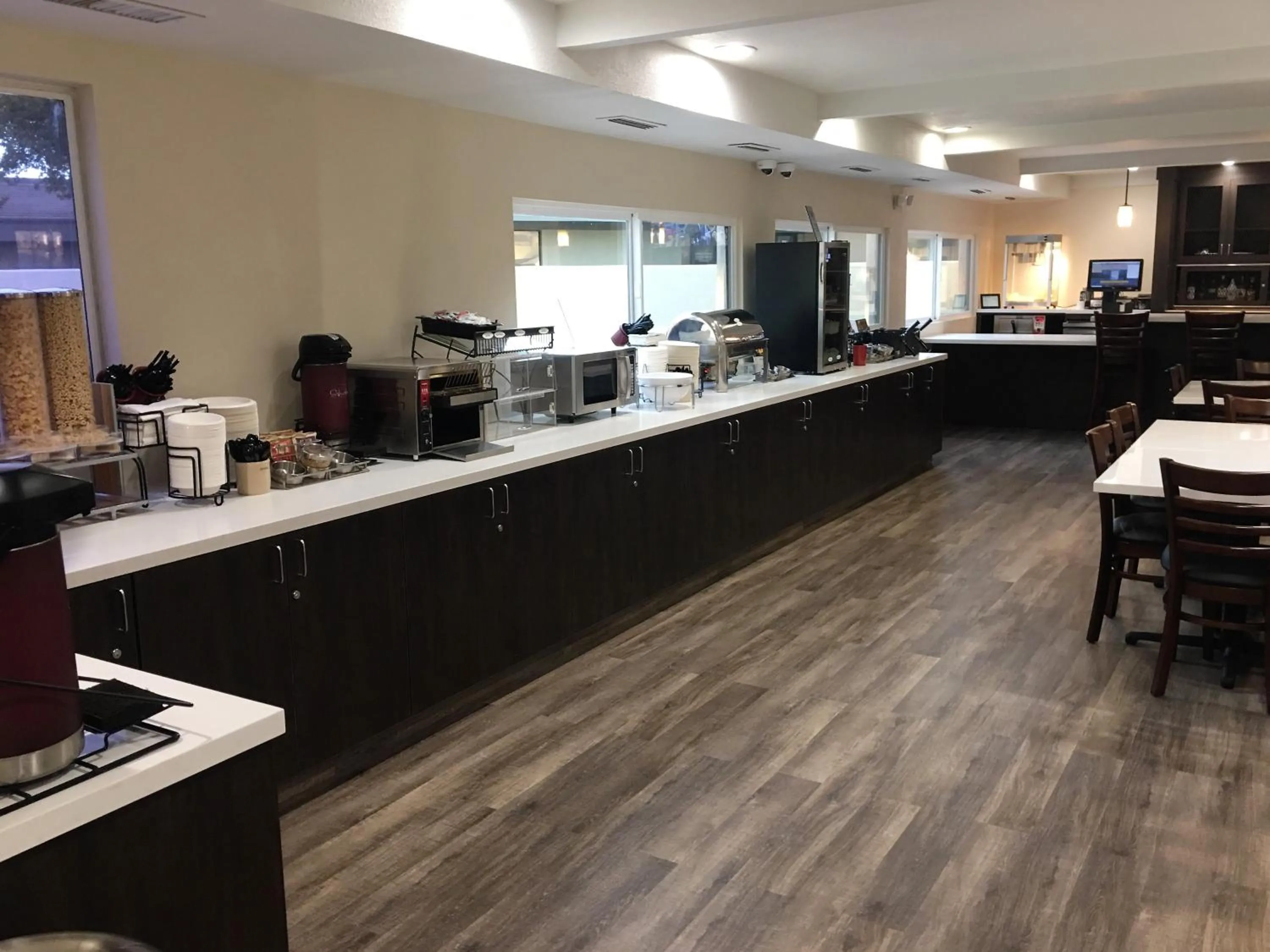 Buffet breakfast in Best Western Town & Country Lodge