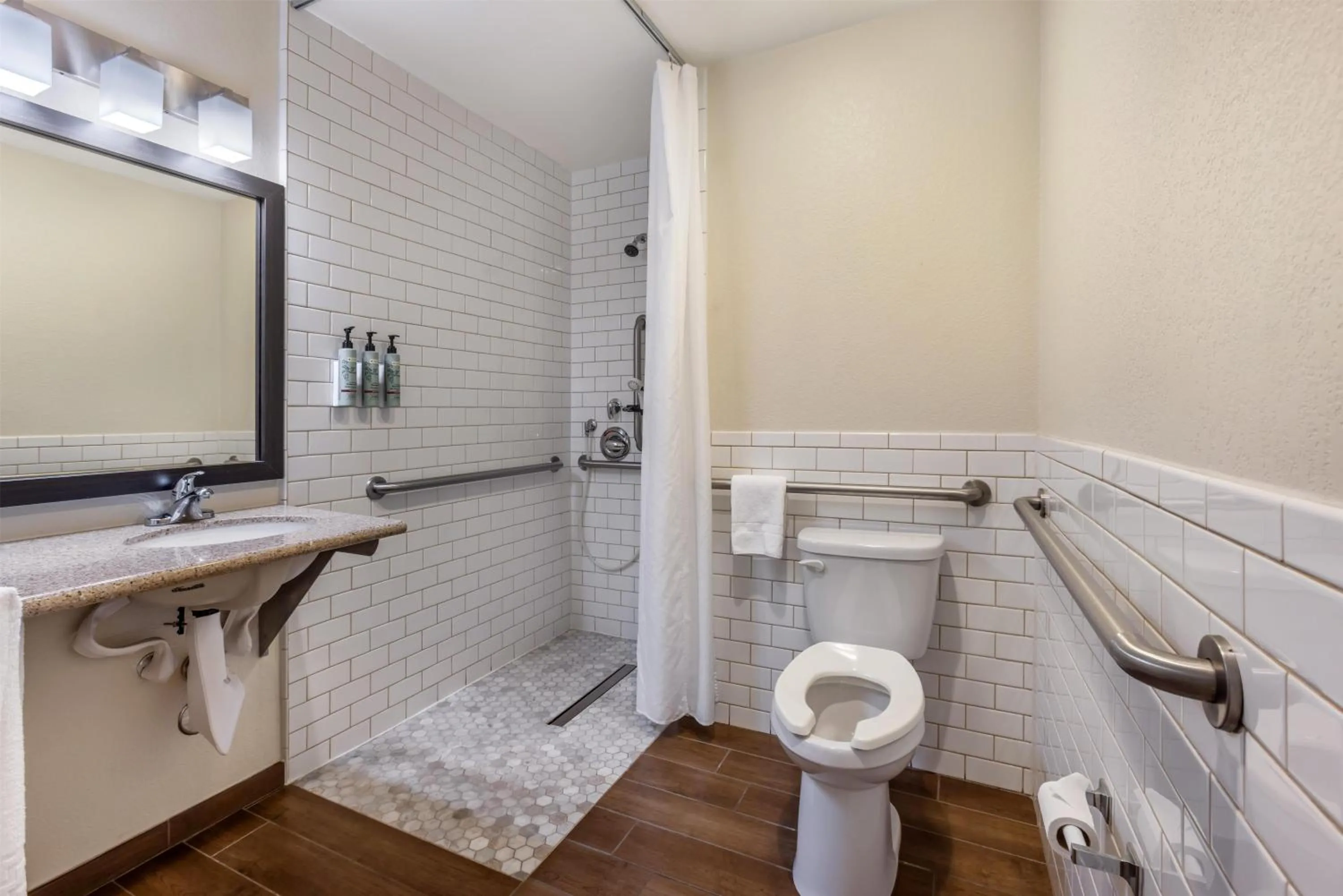 Bathroom in Best Western Town & Country Lodge