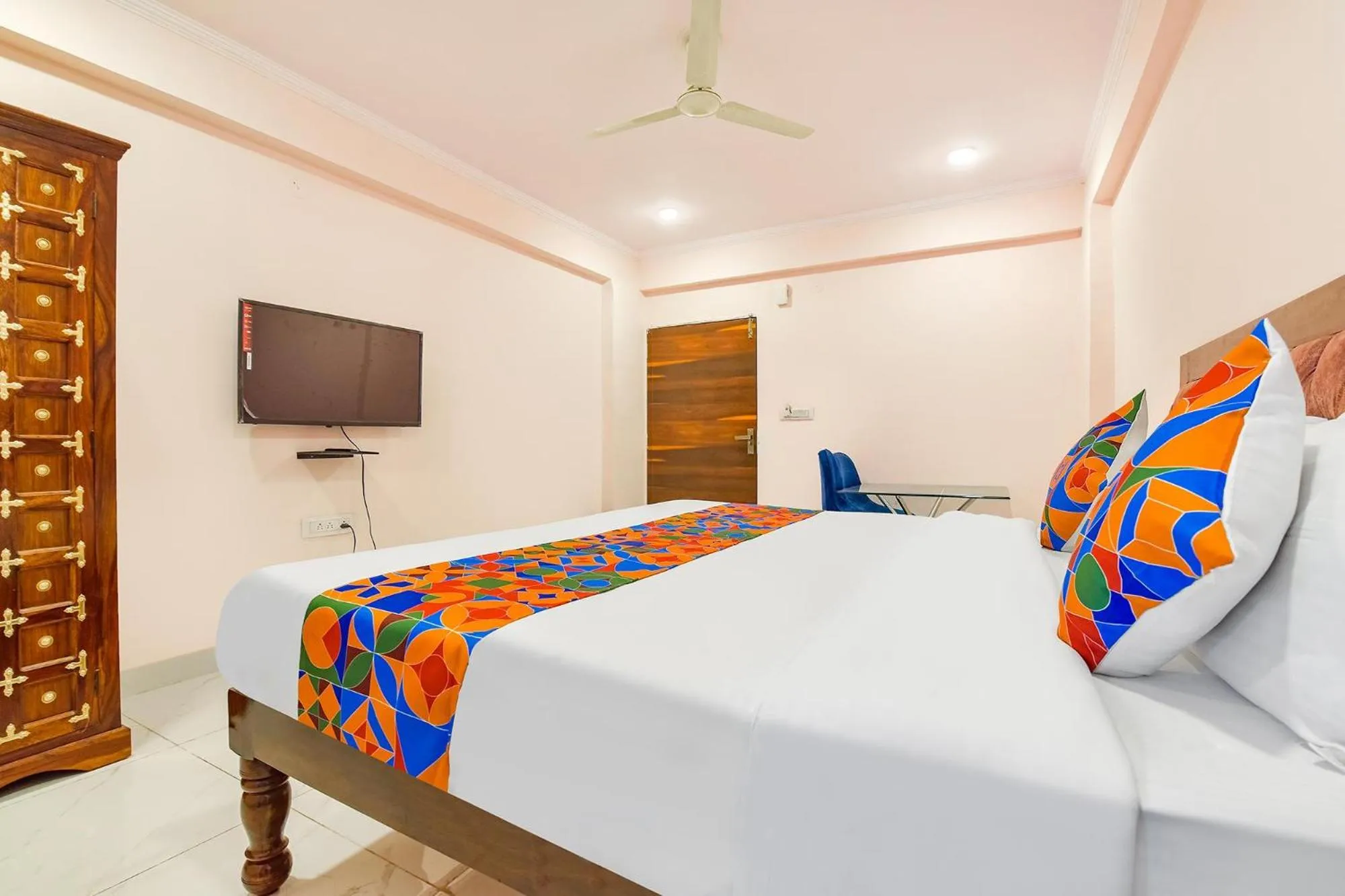 Bed in FabExpress Shekhawati Palace