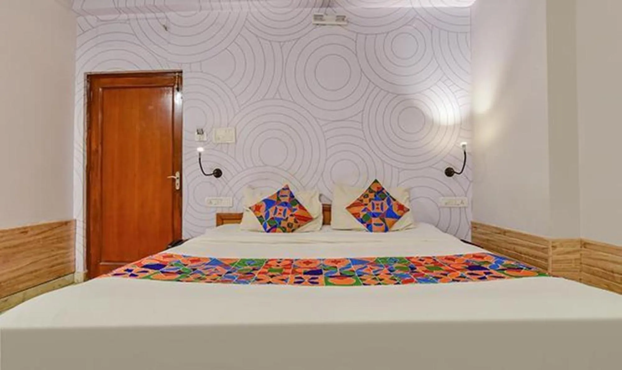 Bed in FabExpress Shekhawati Palace