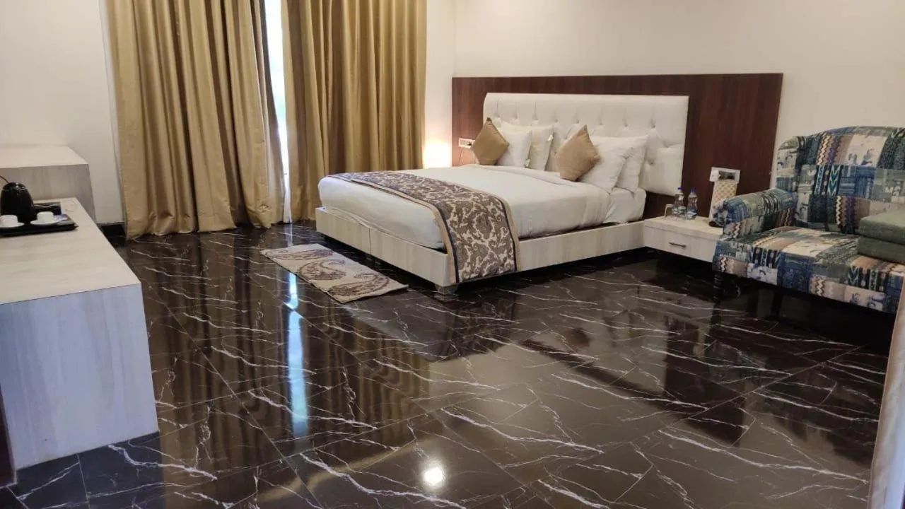 Bed in Clarks Safari Ranthambore