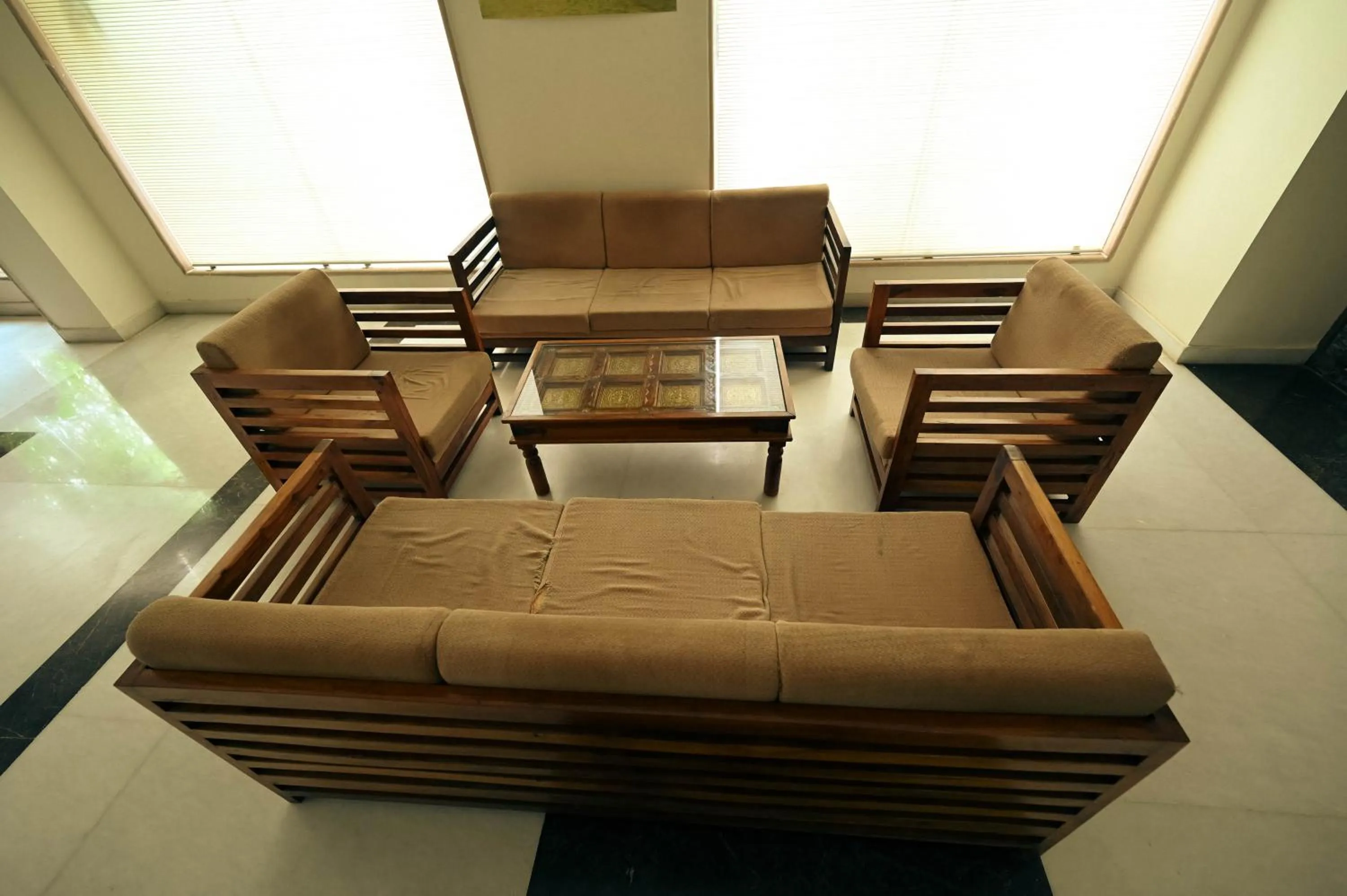 Seating area in Clarks Safari Ranthambore