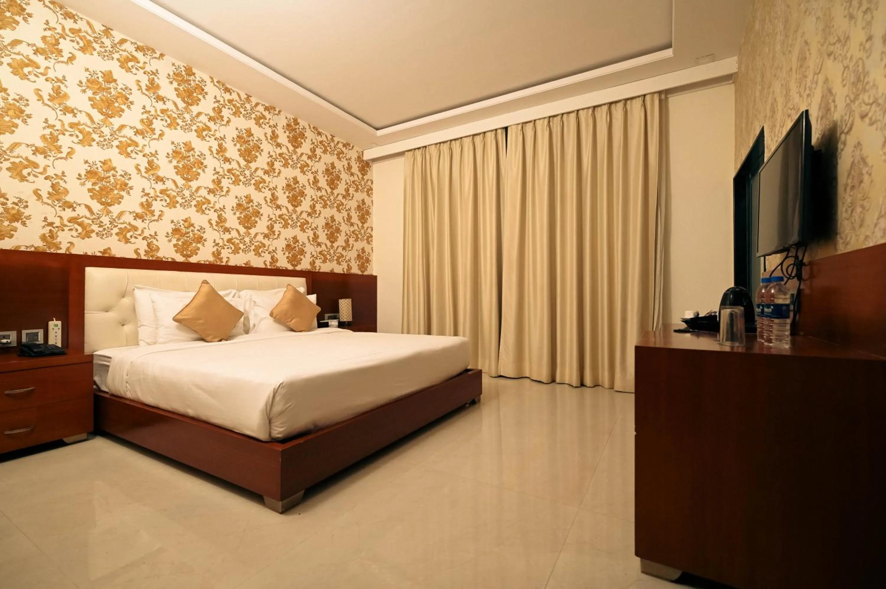 Bed in Clarks Safari Ranthambore