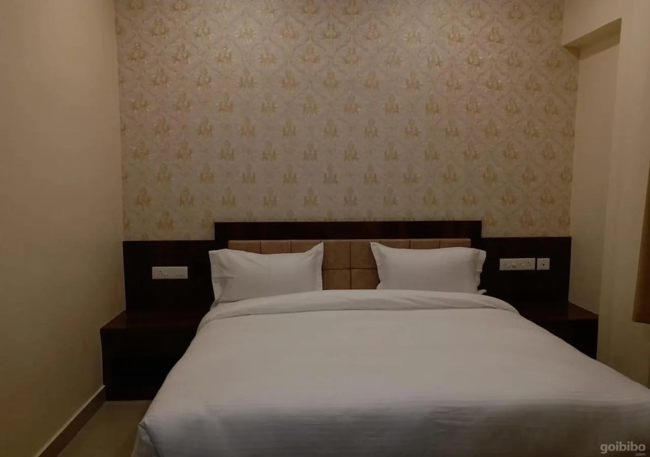 Photo of the whole room in Ganga Darshan