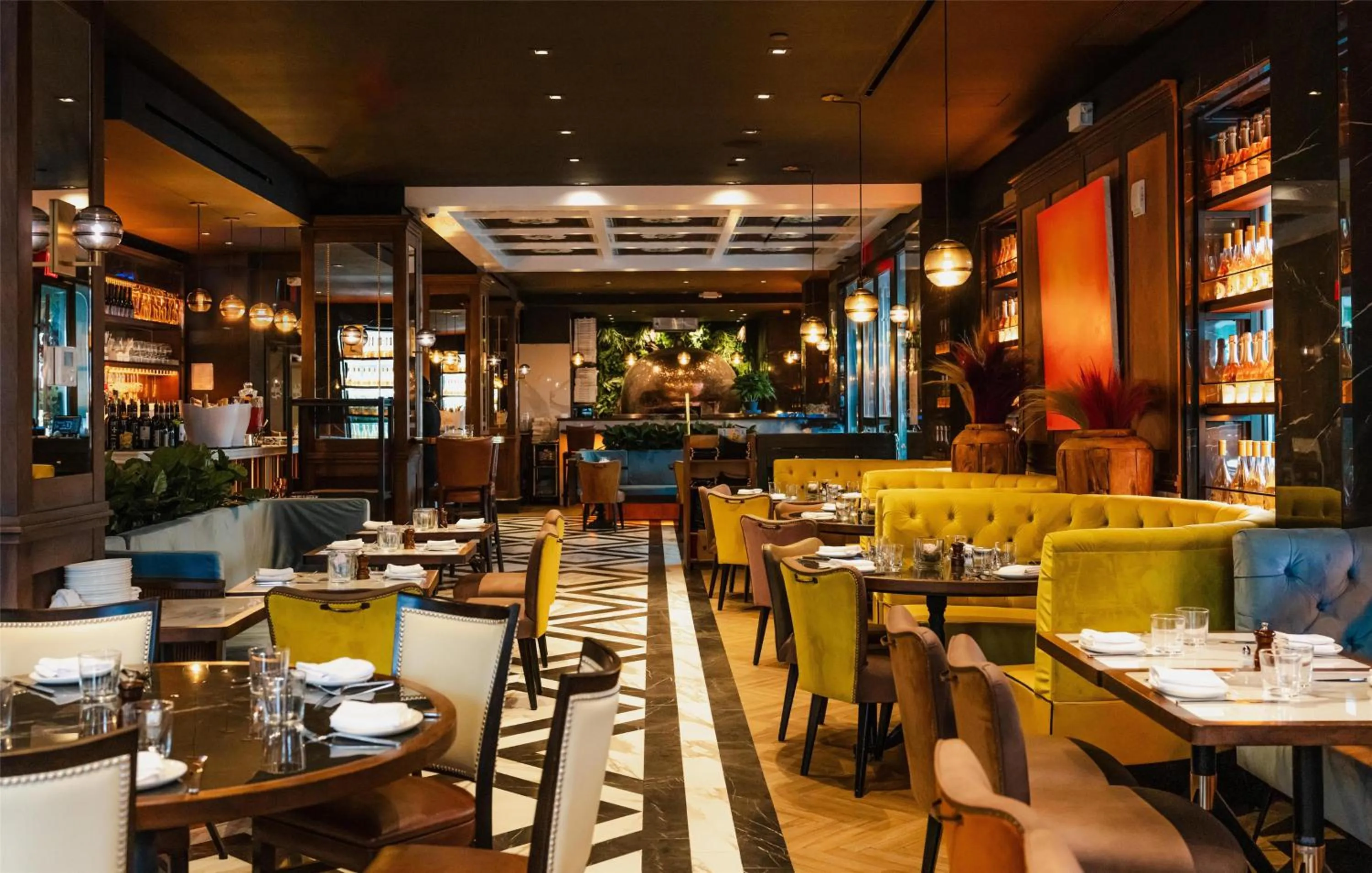 Restaurant/places to eat in NH Collection New York Madison Avenue