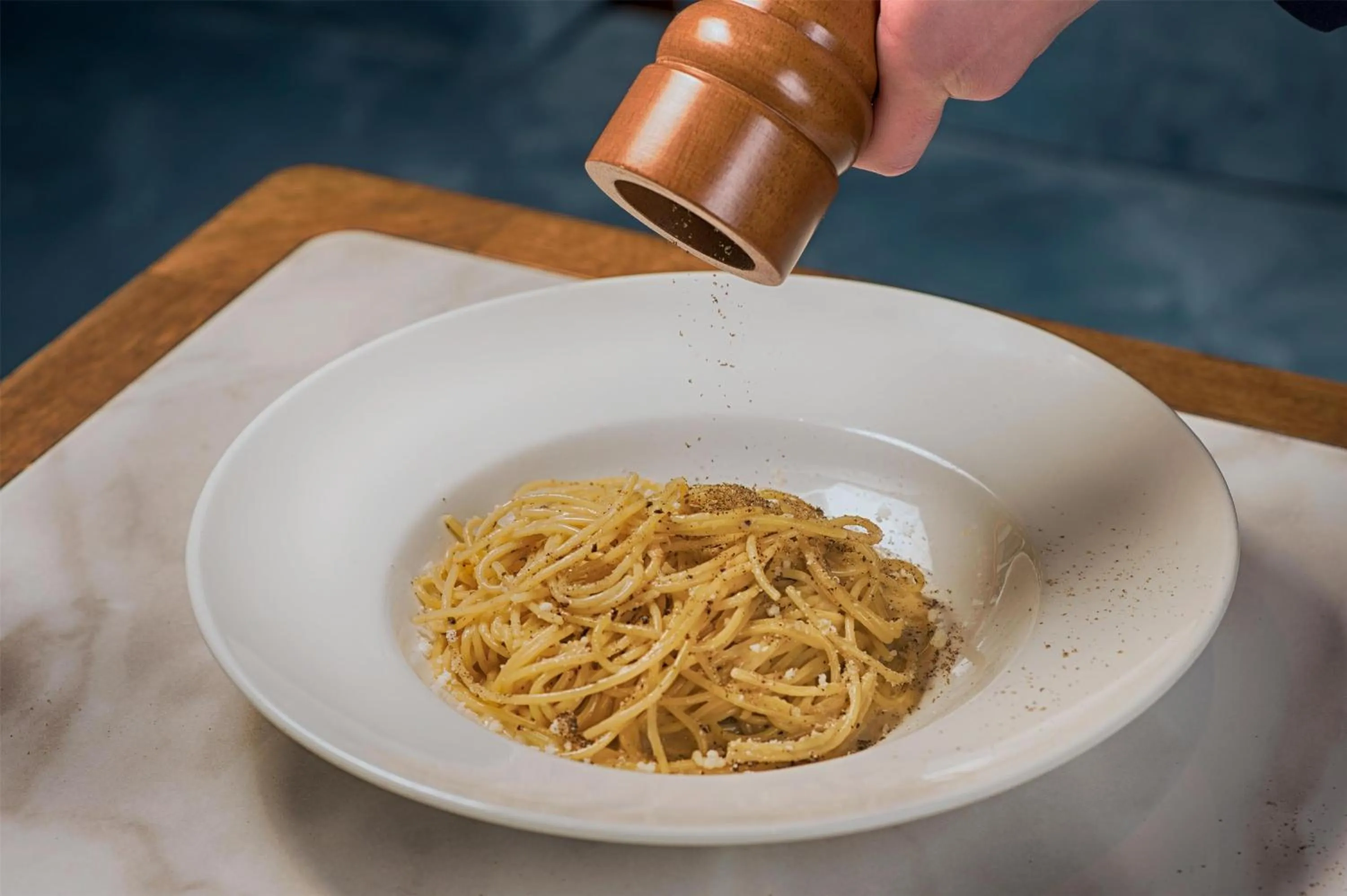 Restaurant/places to eat in NH Collection New York Madison Avenue