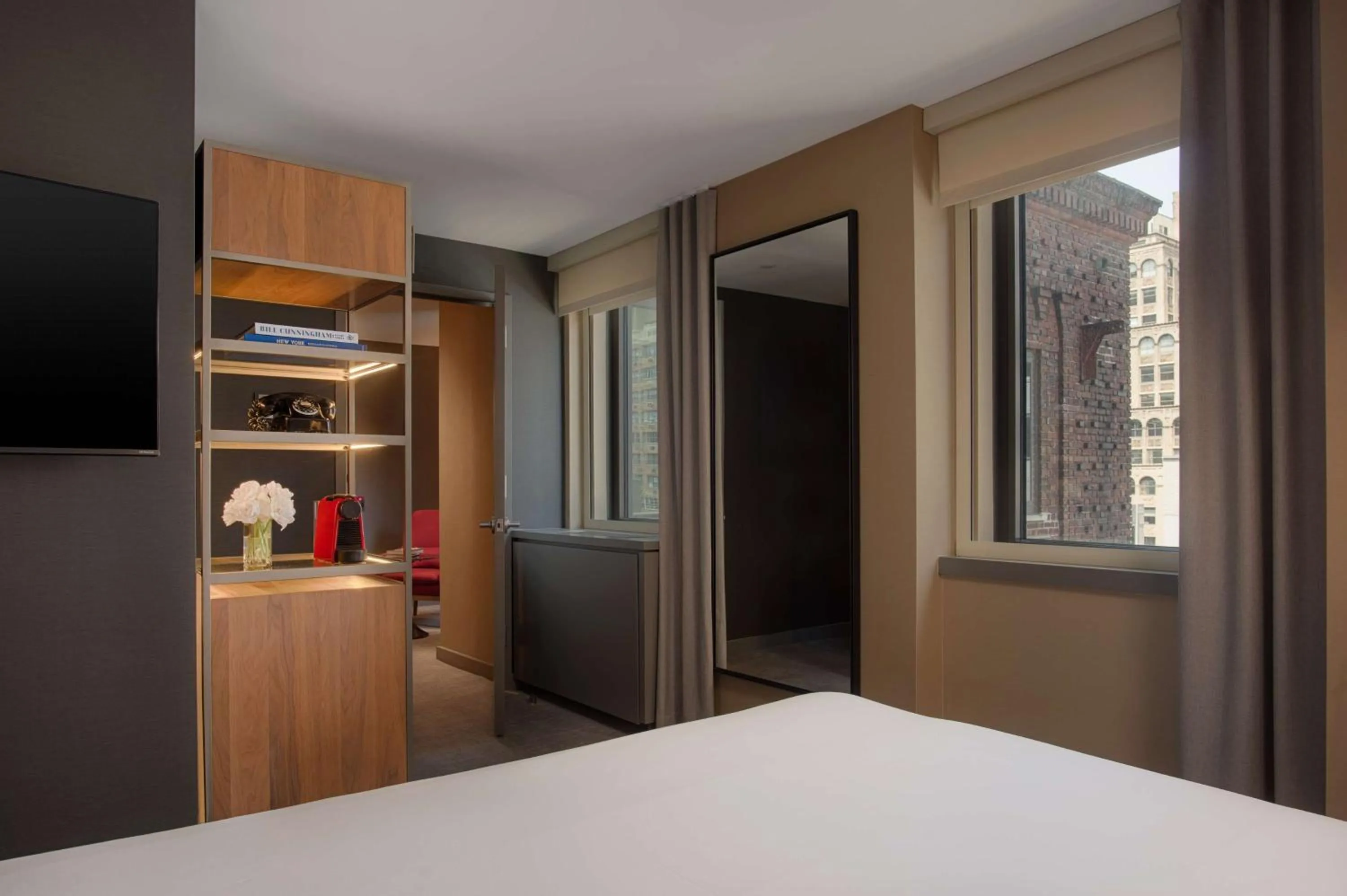 Photo of the whole room, Bed in NH Collection New York Madison Avenue