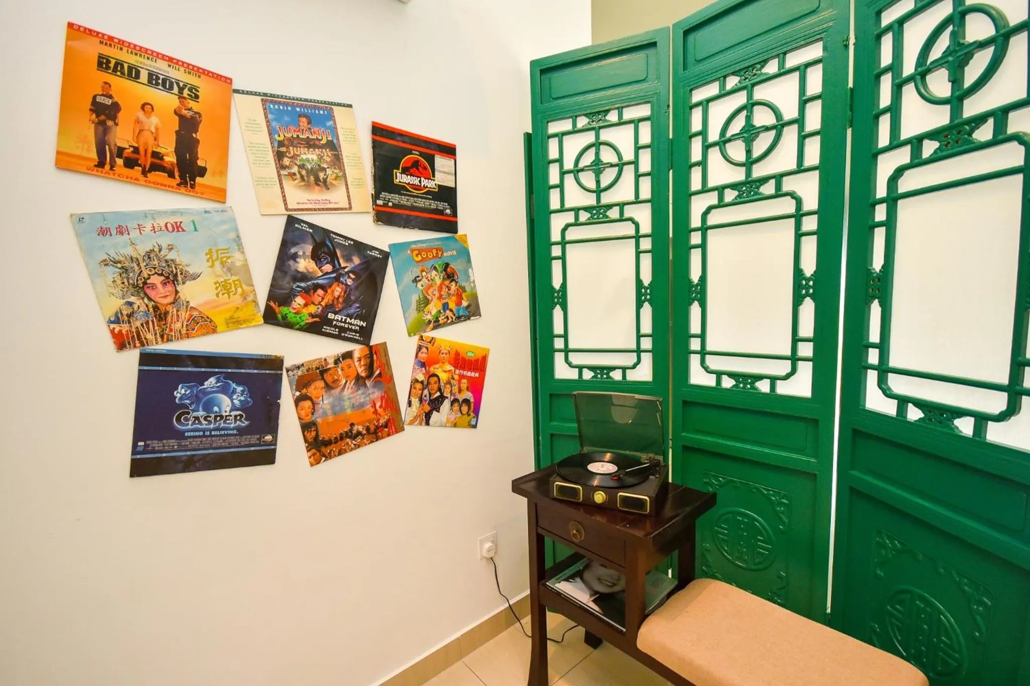 Manhattan Theme Suite by Nest Home at Austin Heights