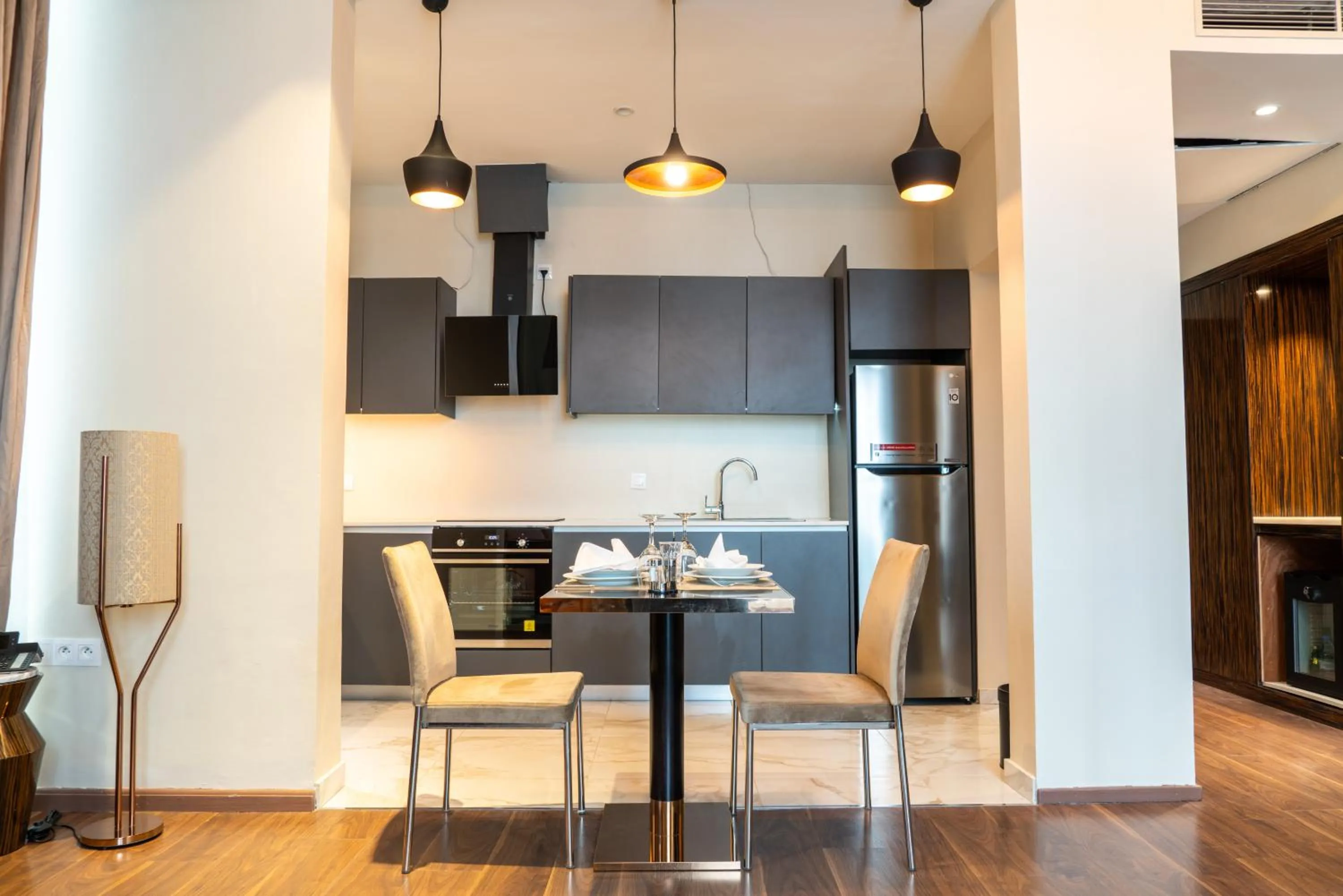 Hôtel Fleur de Lys Point E