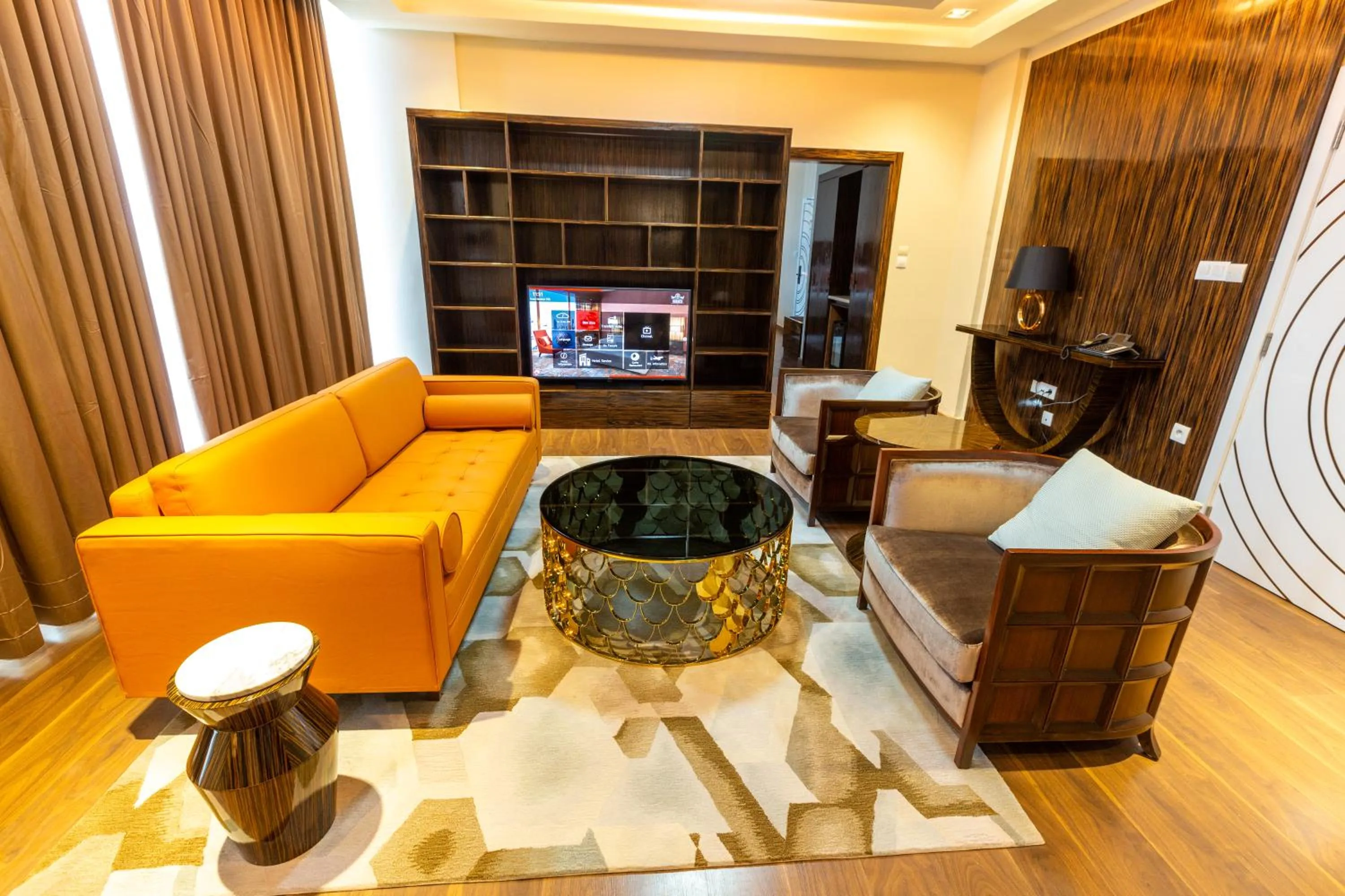 Hôtel Fleur de Lys Point E