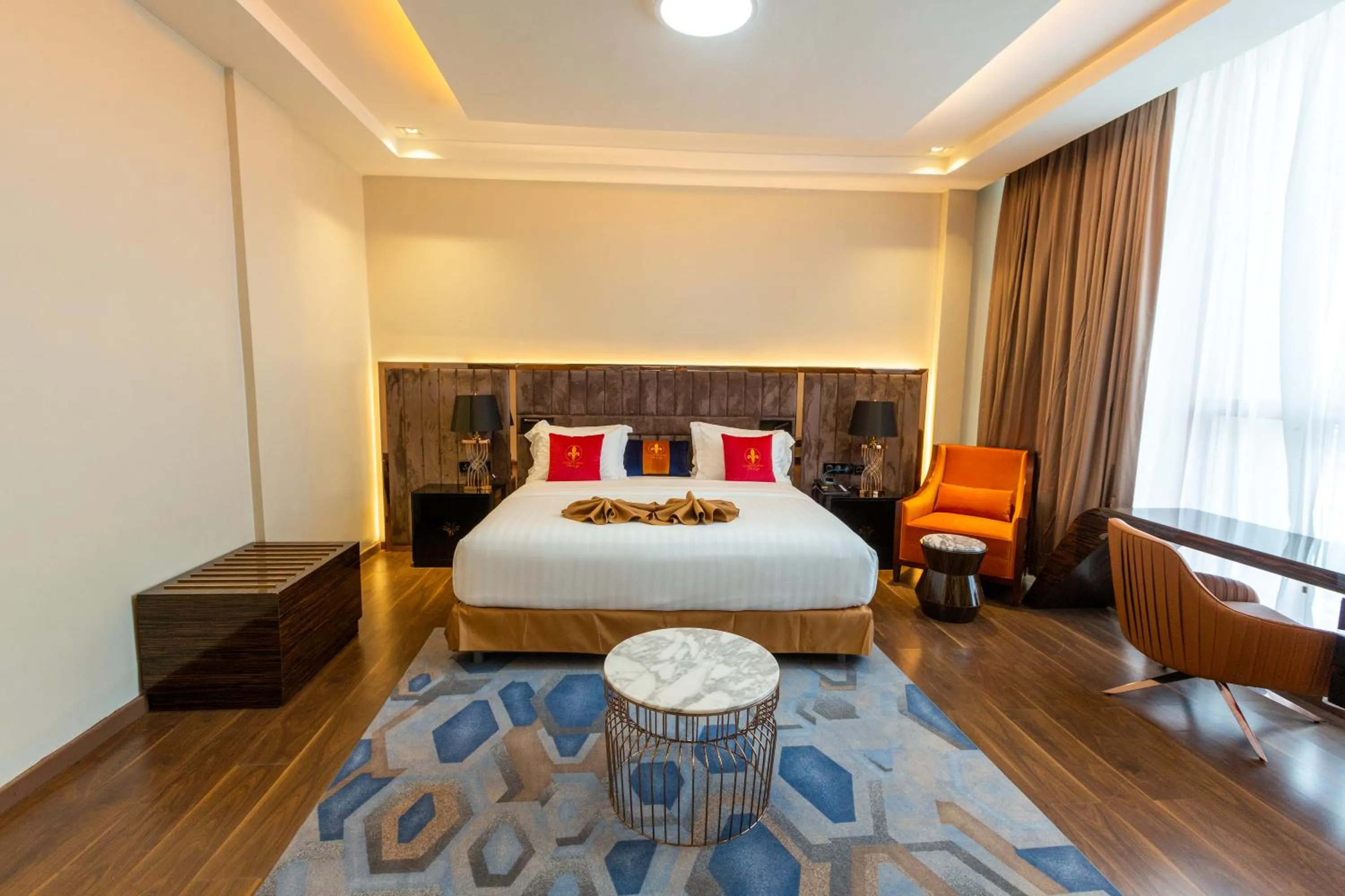 Bed in Hôtel Fleur de Lys Point E