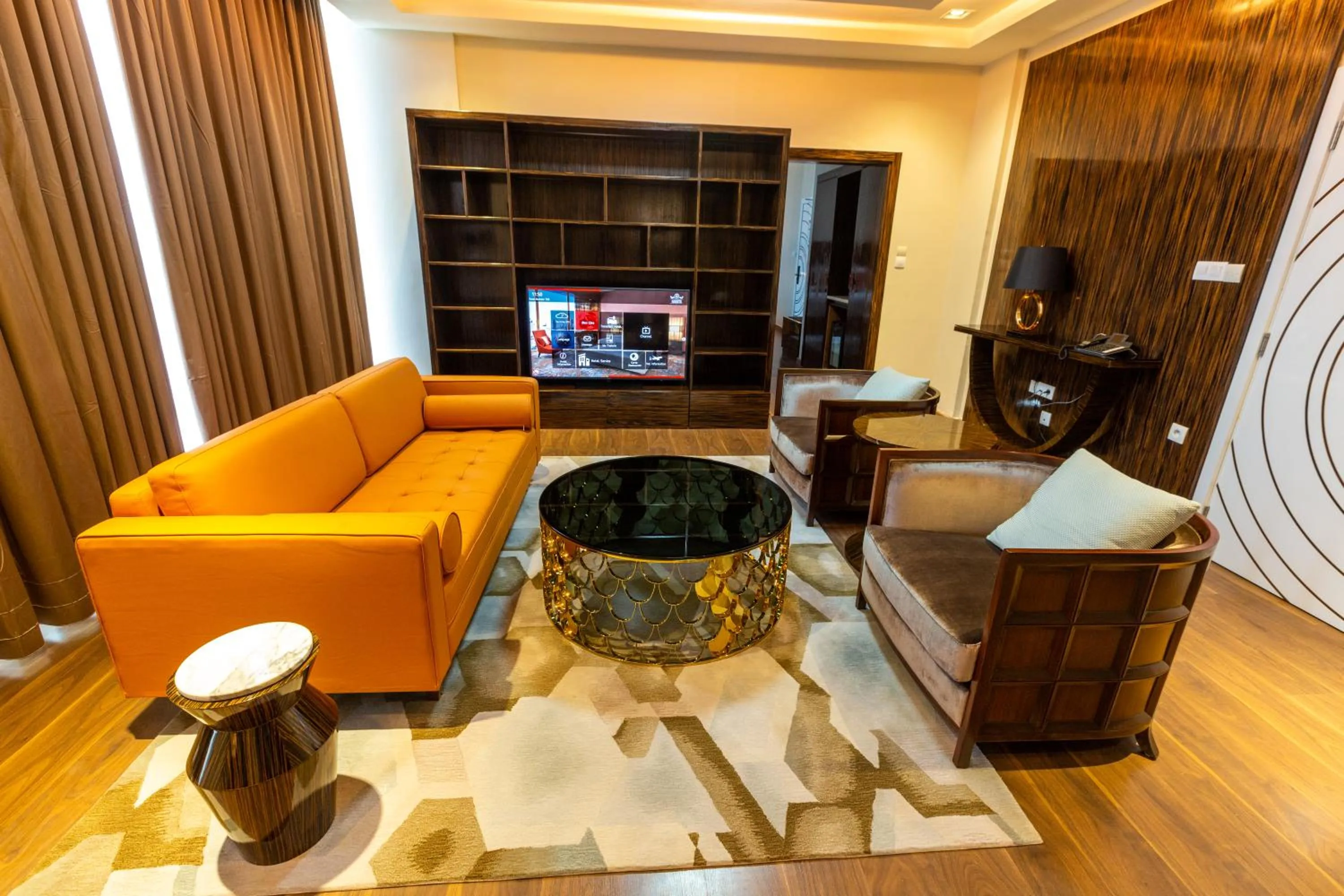 Hôtel Fleur de Lys Point E