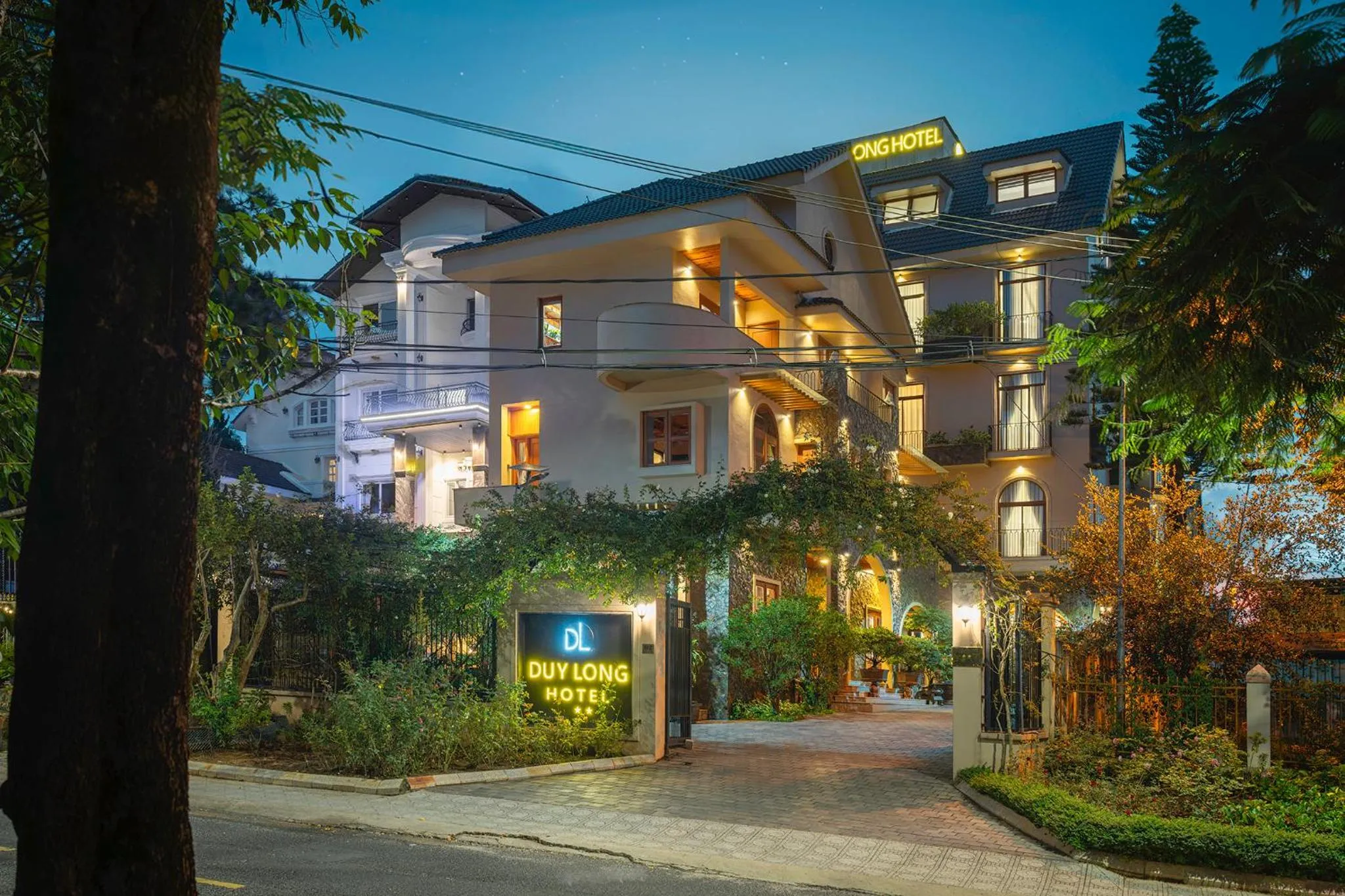 Property building in Duy Long Hotel