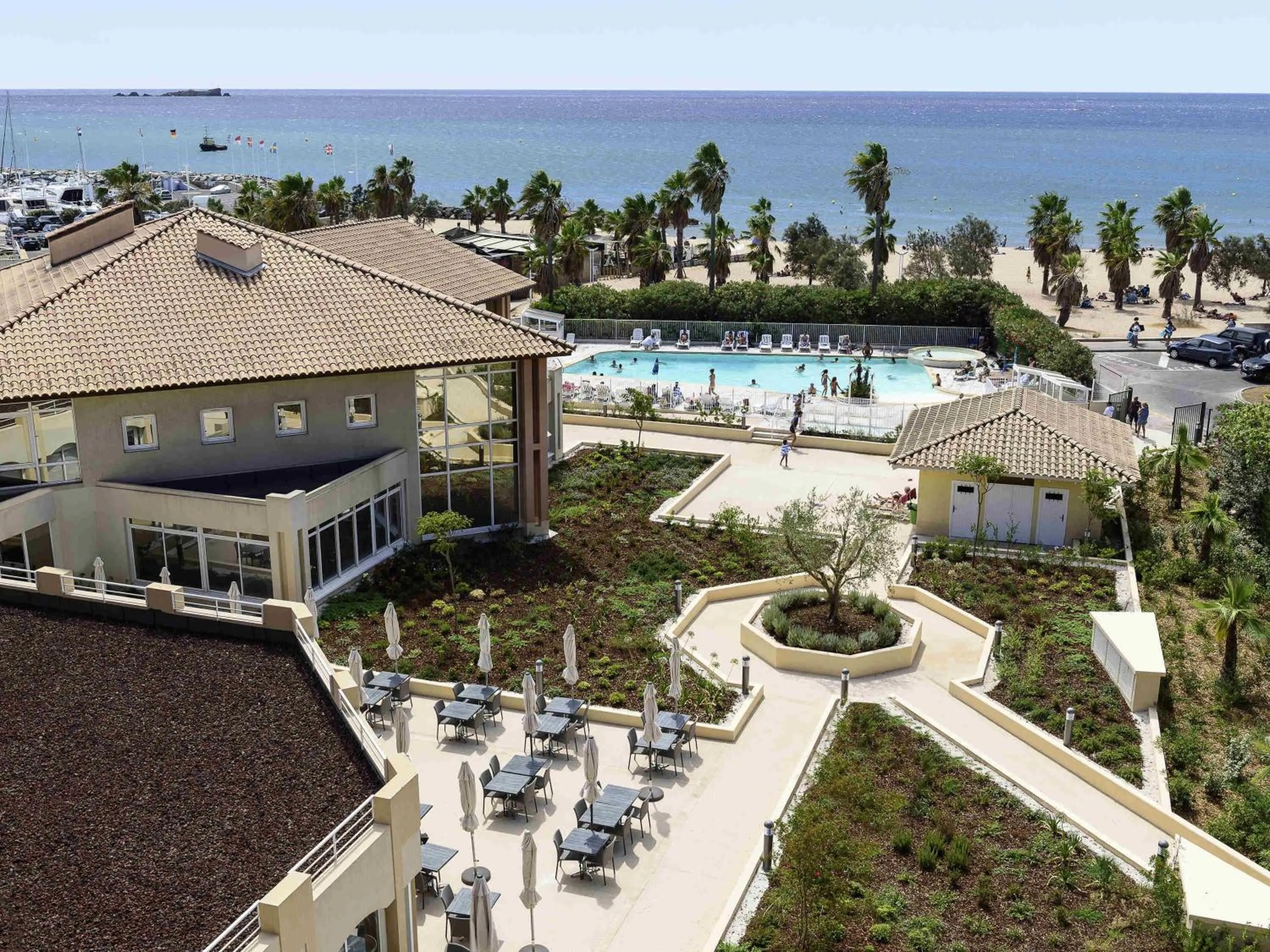 Property building in Mercure Thalasso & Spa Port Fréjus