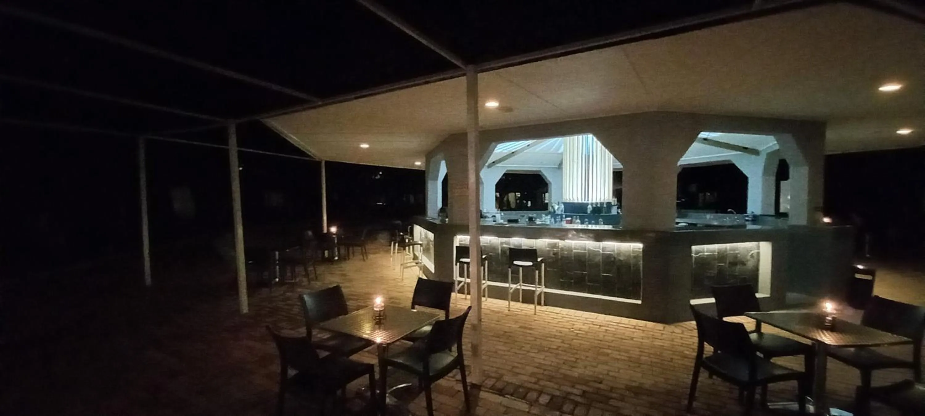 Night in Sundown Country Estate