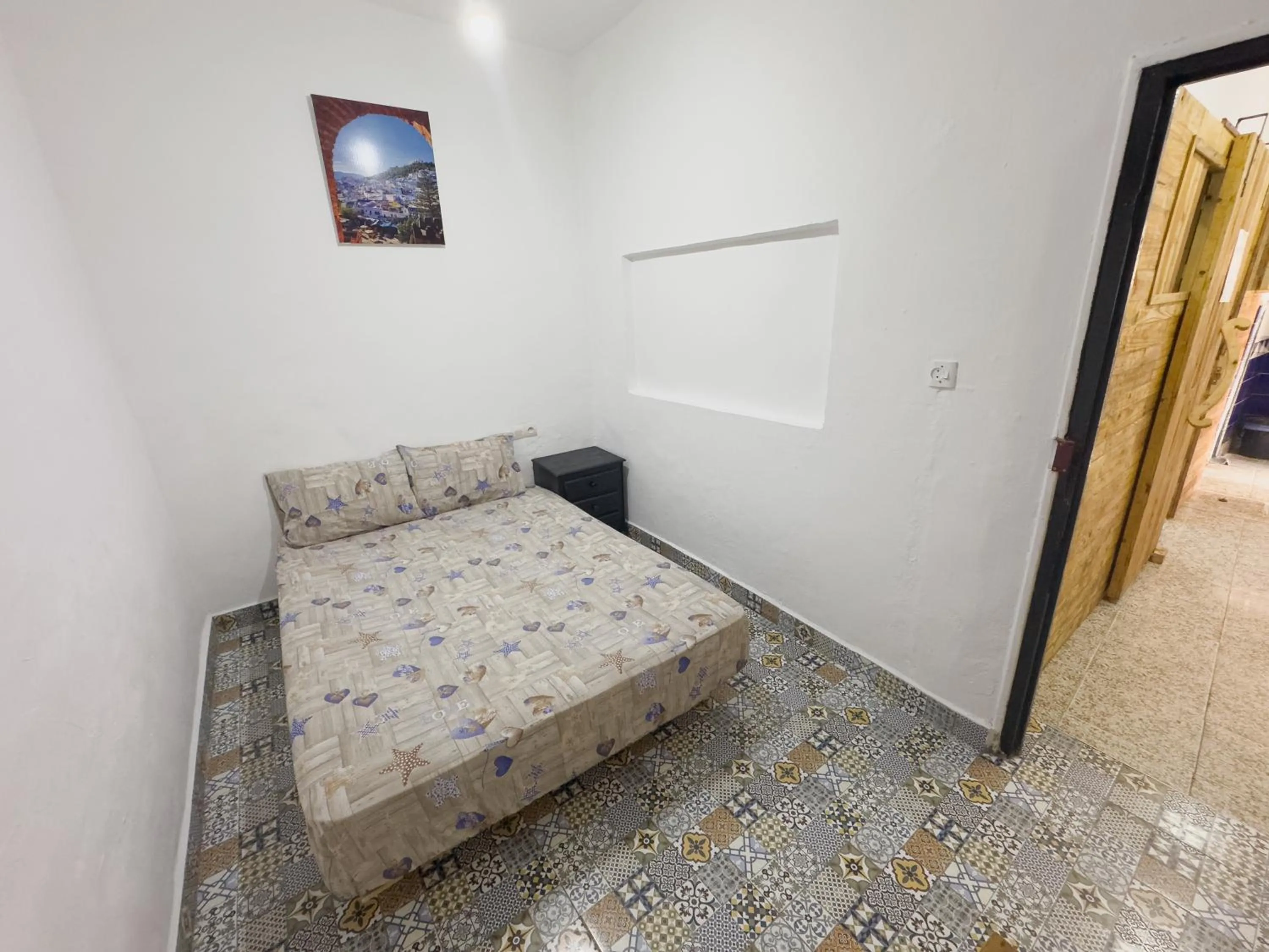 Double Room - single occupancy in Surf & Skate