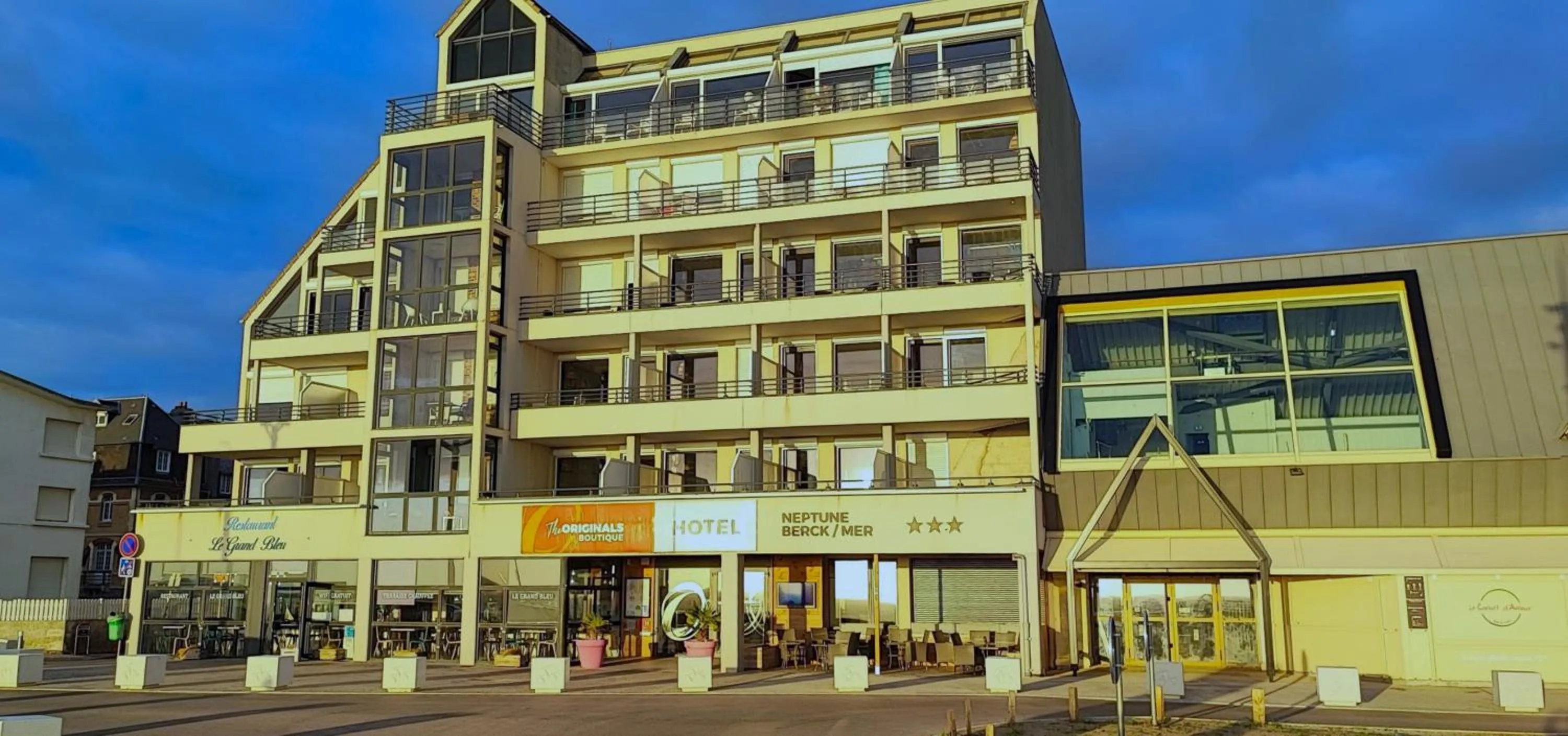 Property building in The Originals Boutique, Hôtel Neptune, Berck-sur-Mer