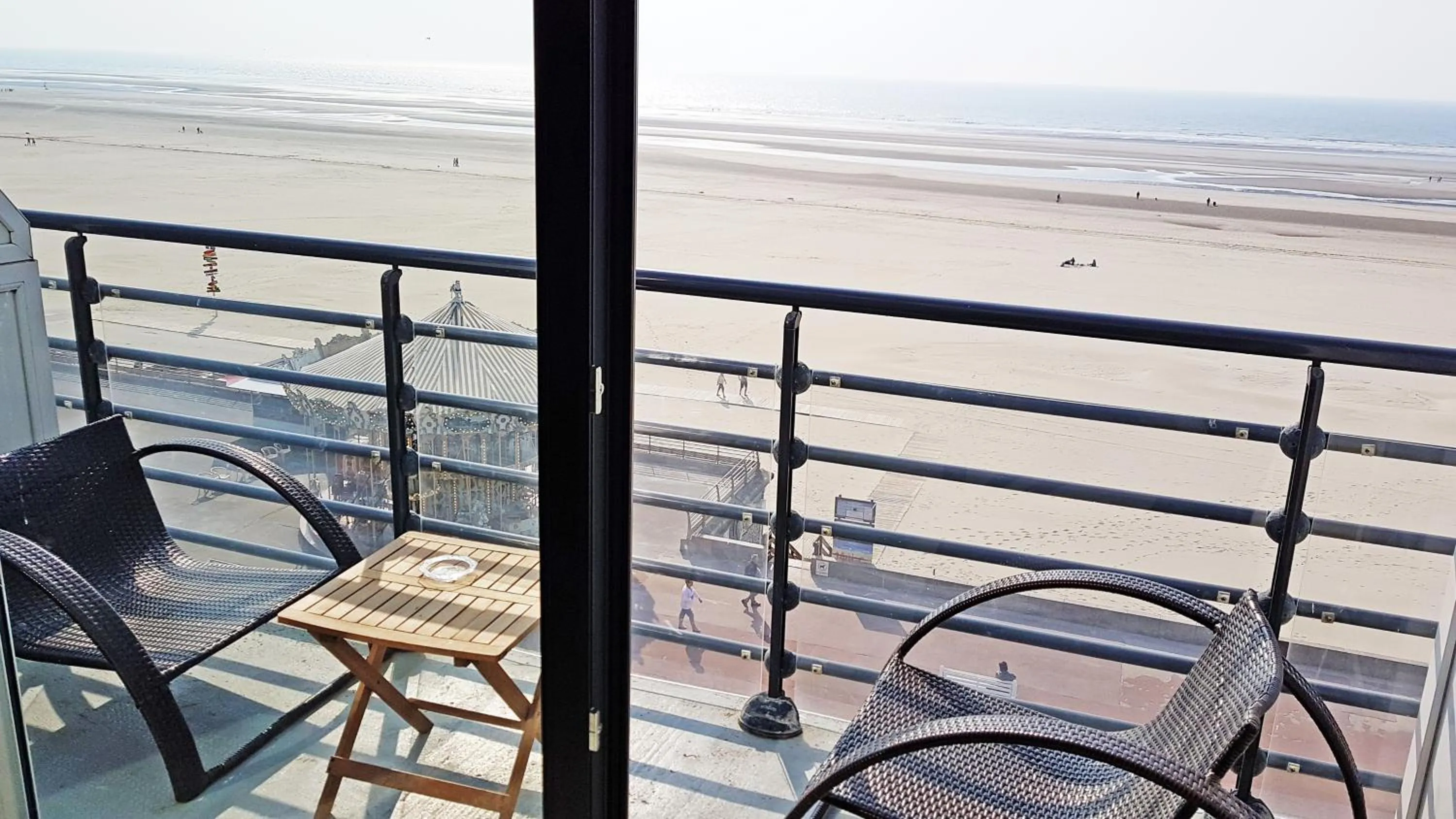 Balcony/Terrace in The Originals Boutique, Hôtel Neptune, Berck-sur-Mer