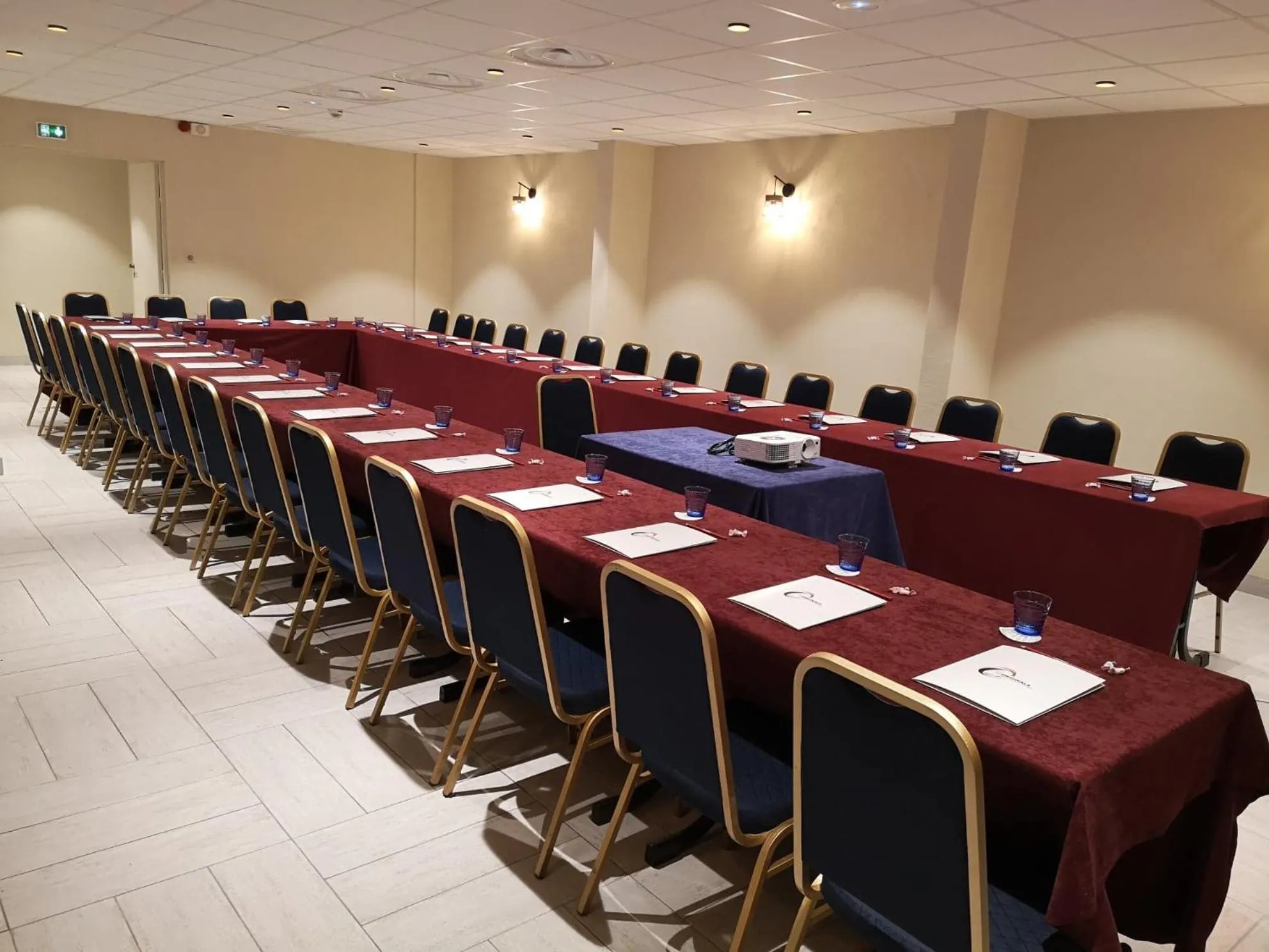 Meeting/conference room in The Originals Boutique, Hôtel Neptune, Berck-sur-Mer