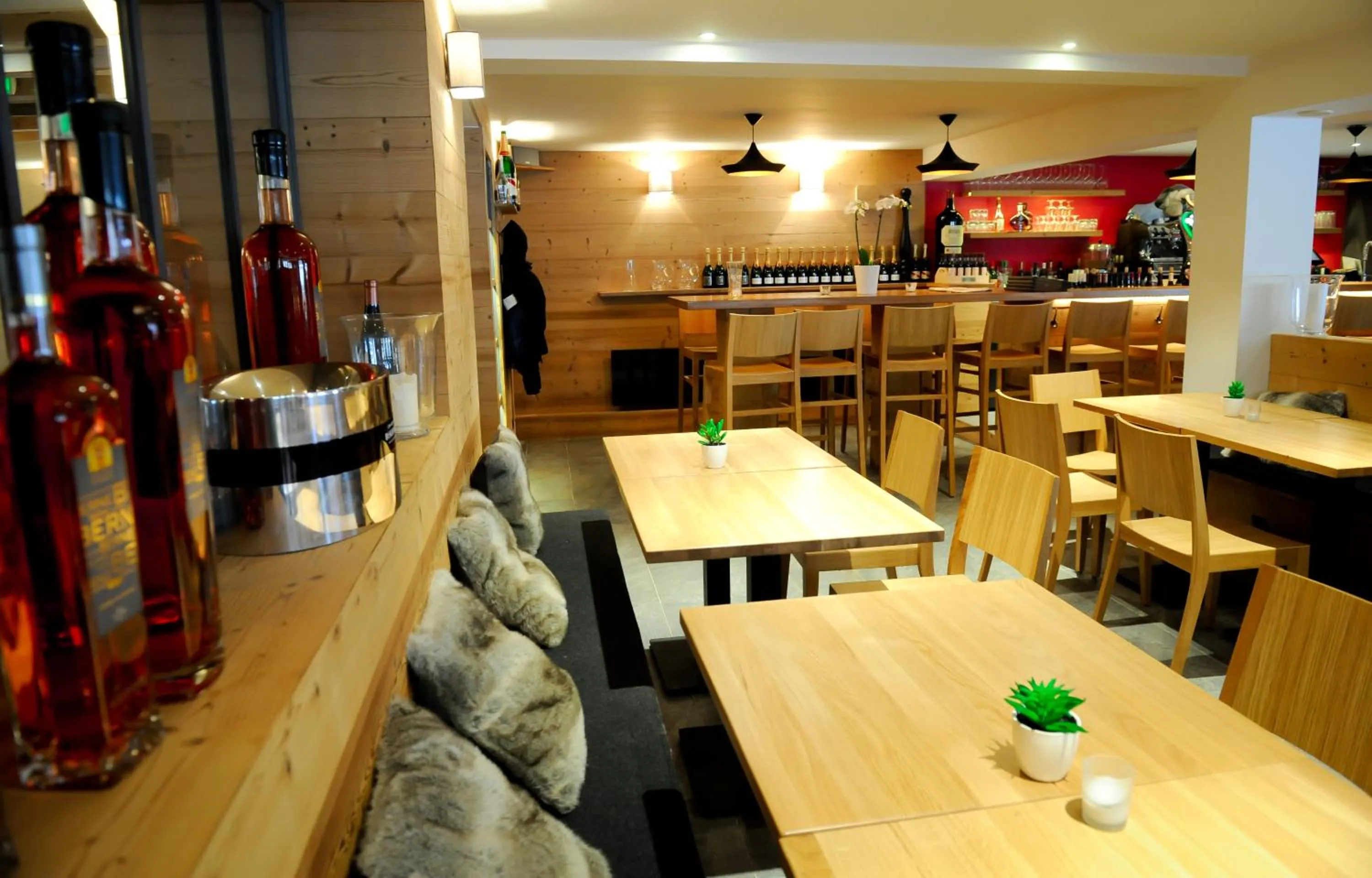 Restaurant/places to eat in Chalet Hotel Régina