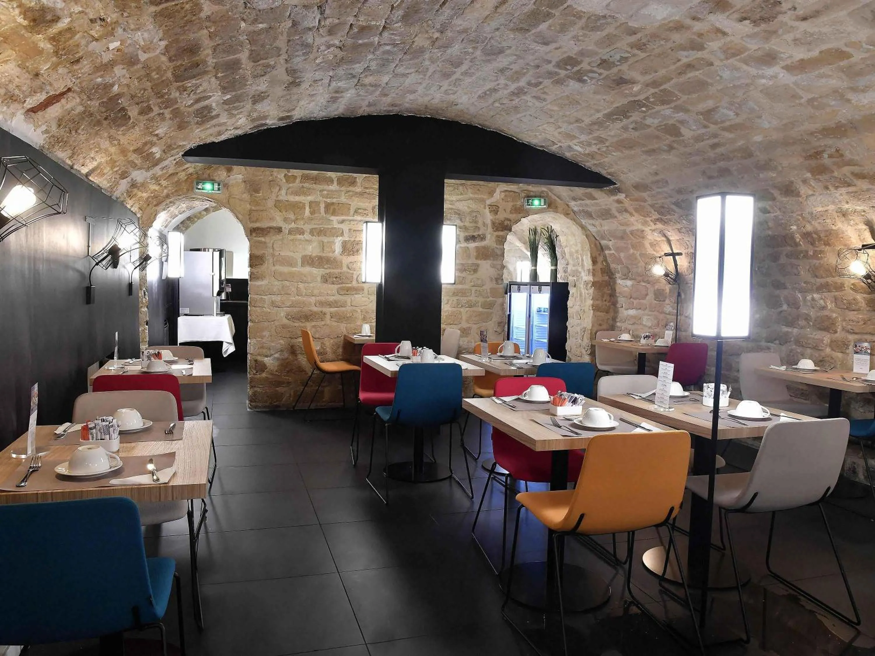 Lounge or bar in Mercure Paris Gare de l'Est