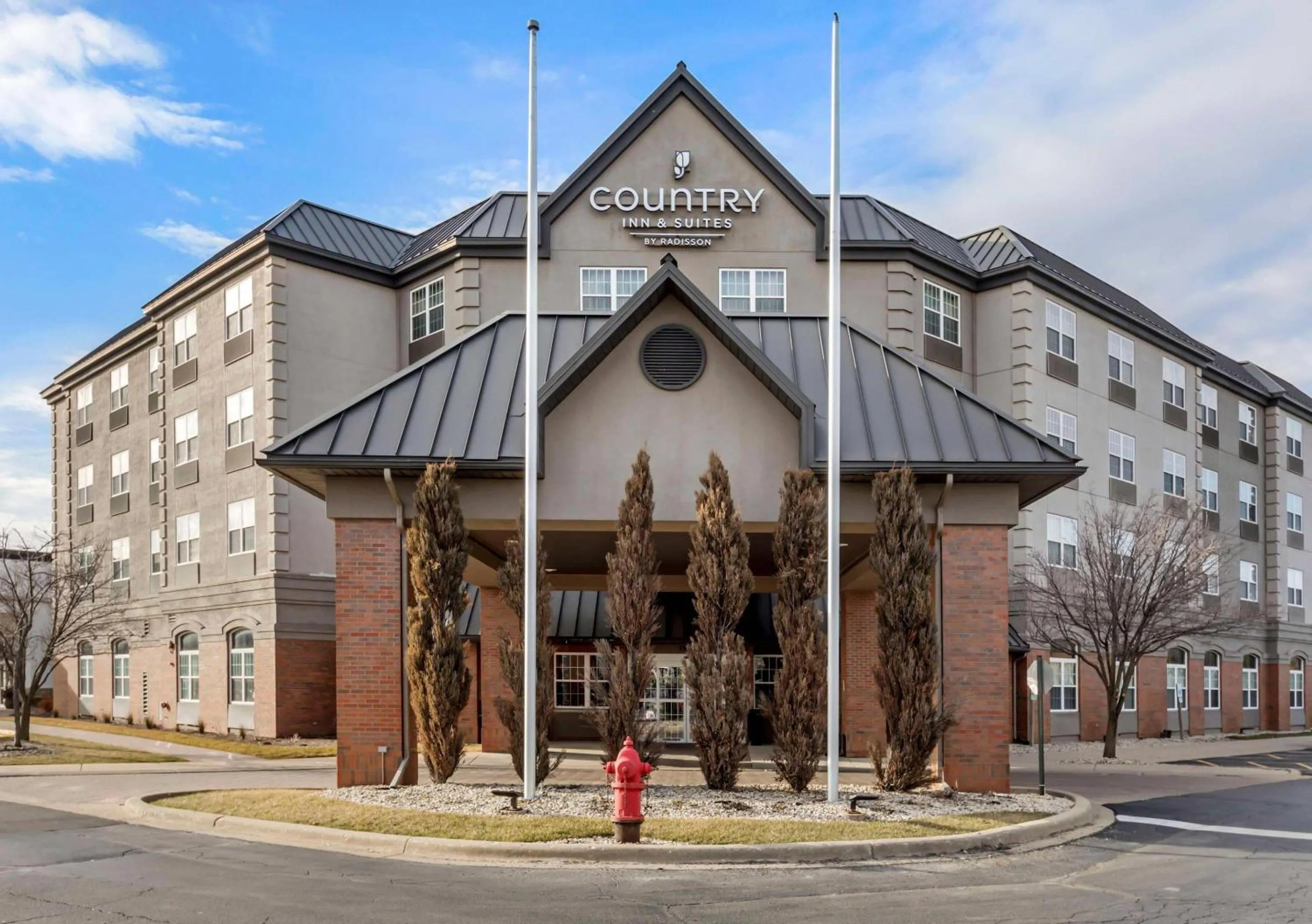 Property building in Country Inn & Suites by Radisson, Elk Grove Village-Itasca
