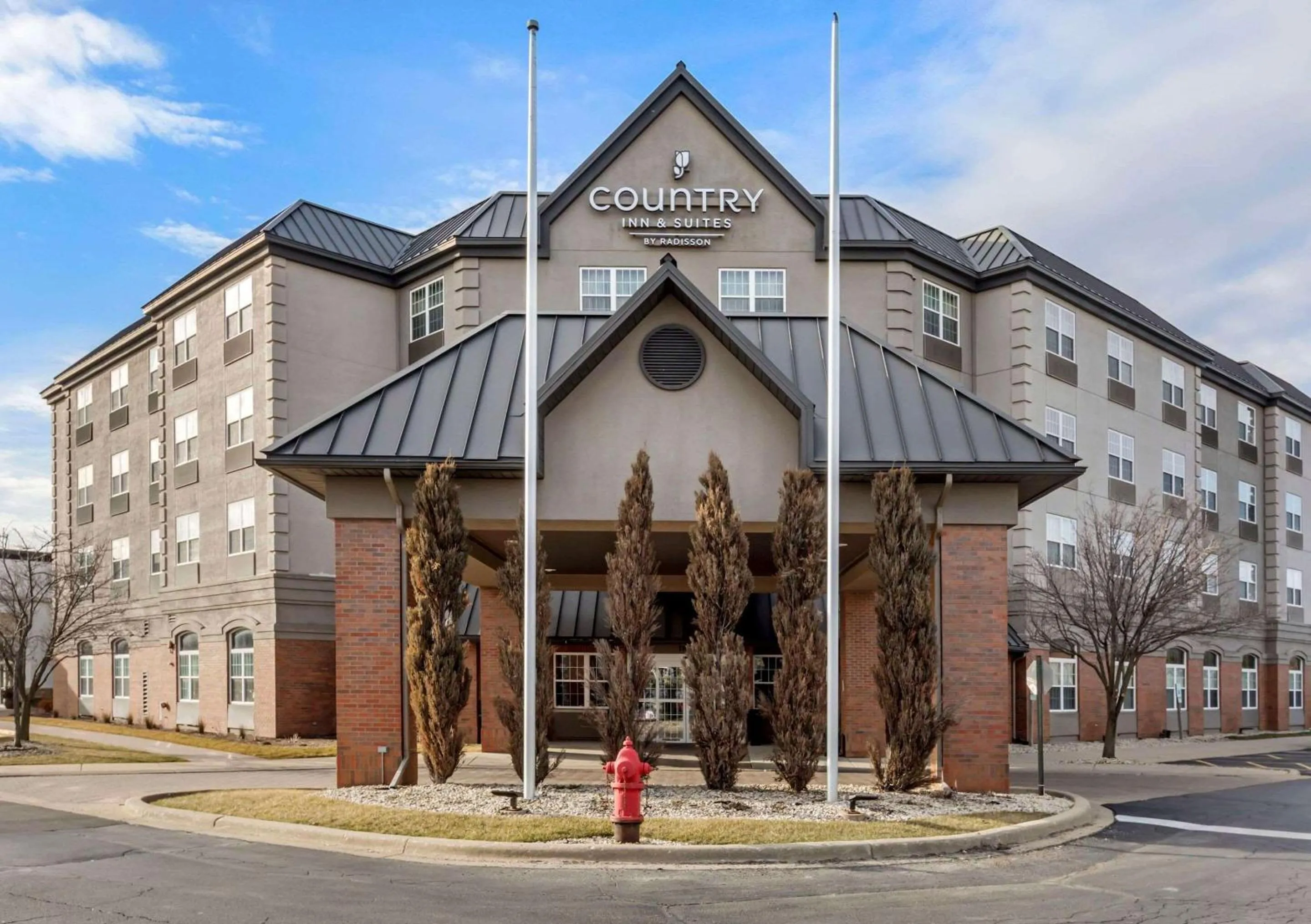 Property building in Country Inn & Suites by Radisson, Elk Grove Village-Itasca