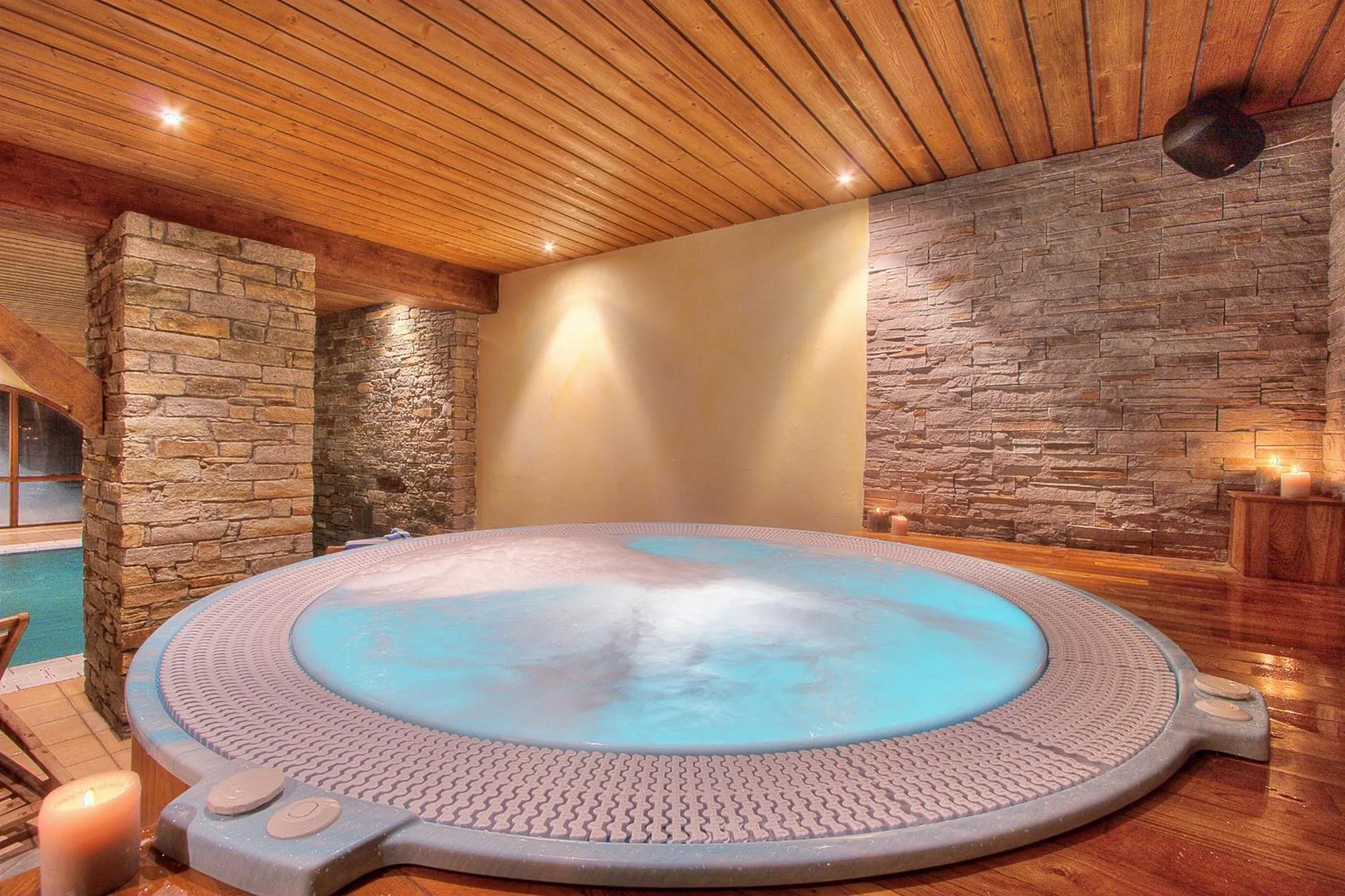 Hot Tub in Résidence Les Balcons de Belle Plagne