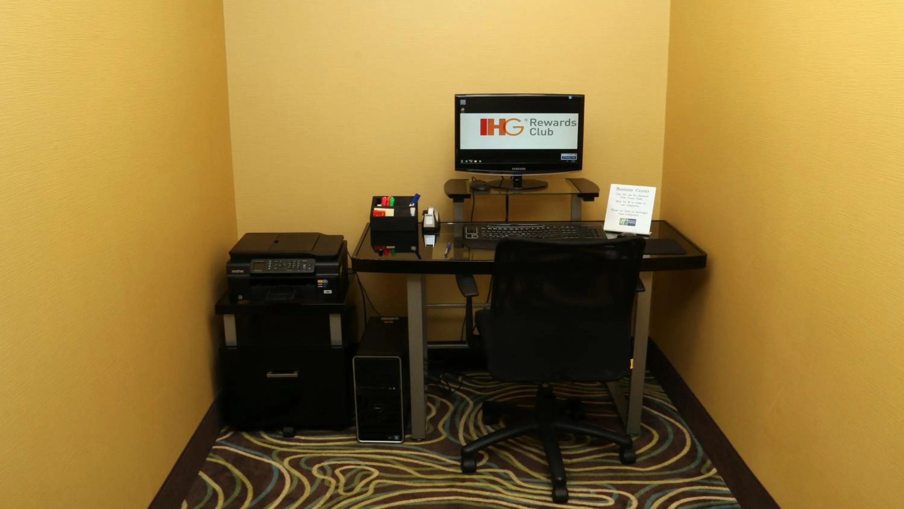 Business facilities in Holiday Inn Express Hotel & Suites Saginaw by IHG