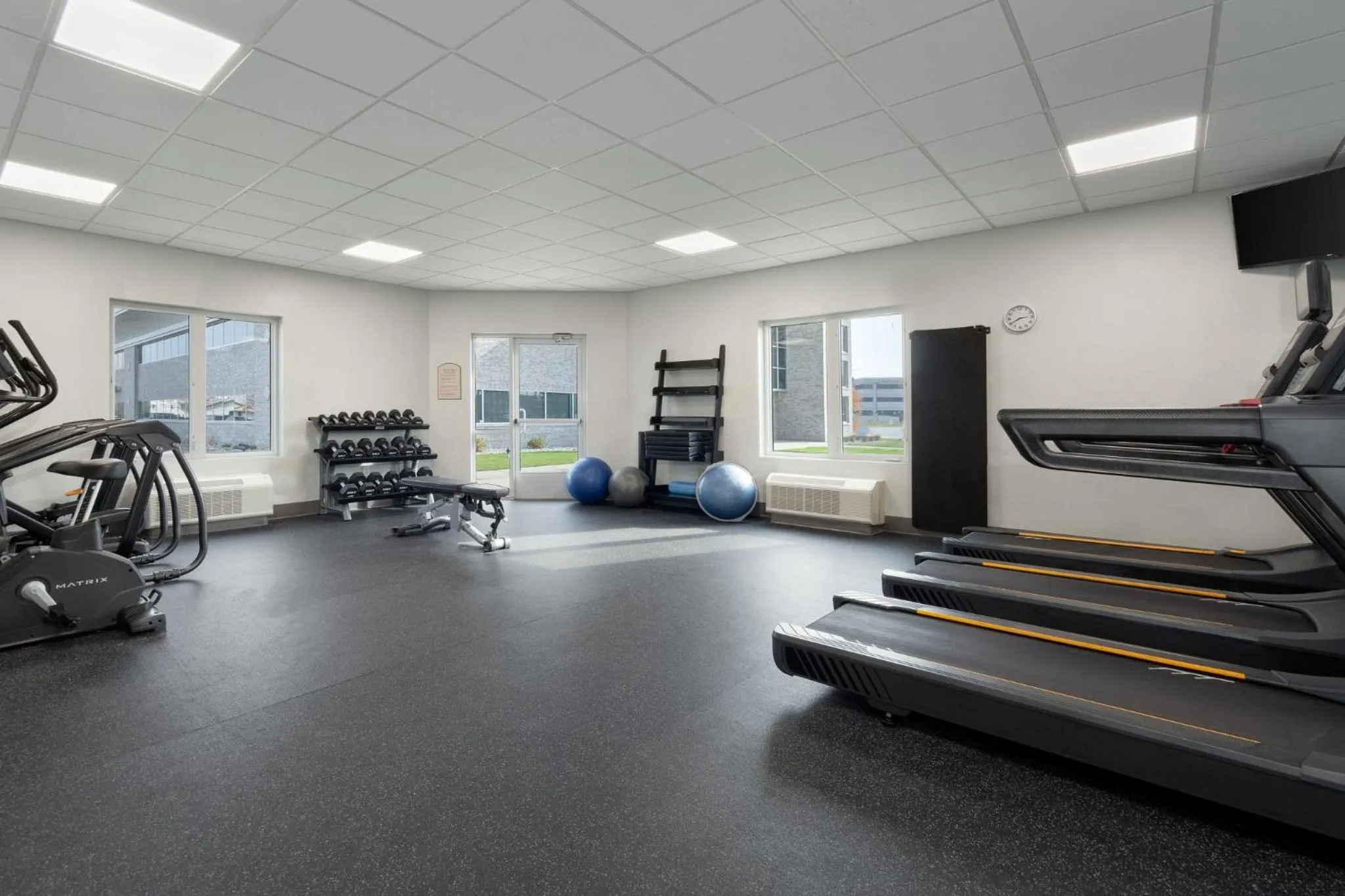 Fitness centre/facilities in Holiday Inn Express Hotel & Suites Saginaw by IHG