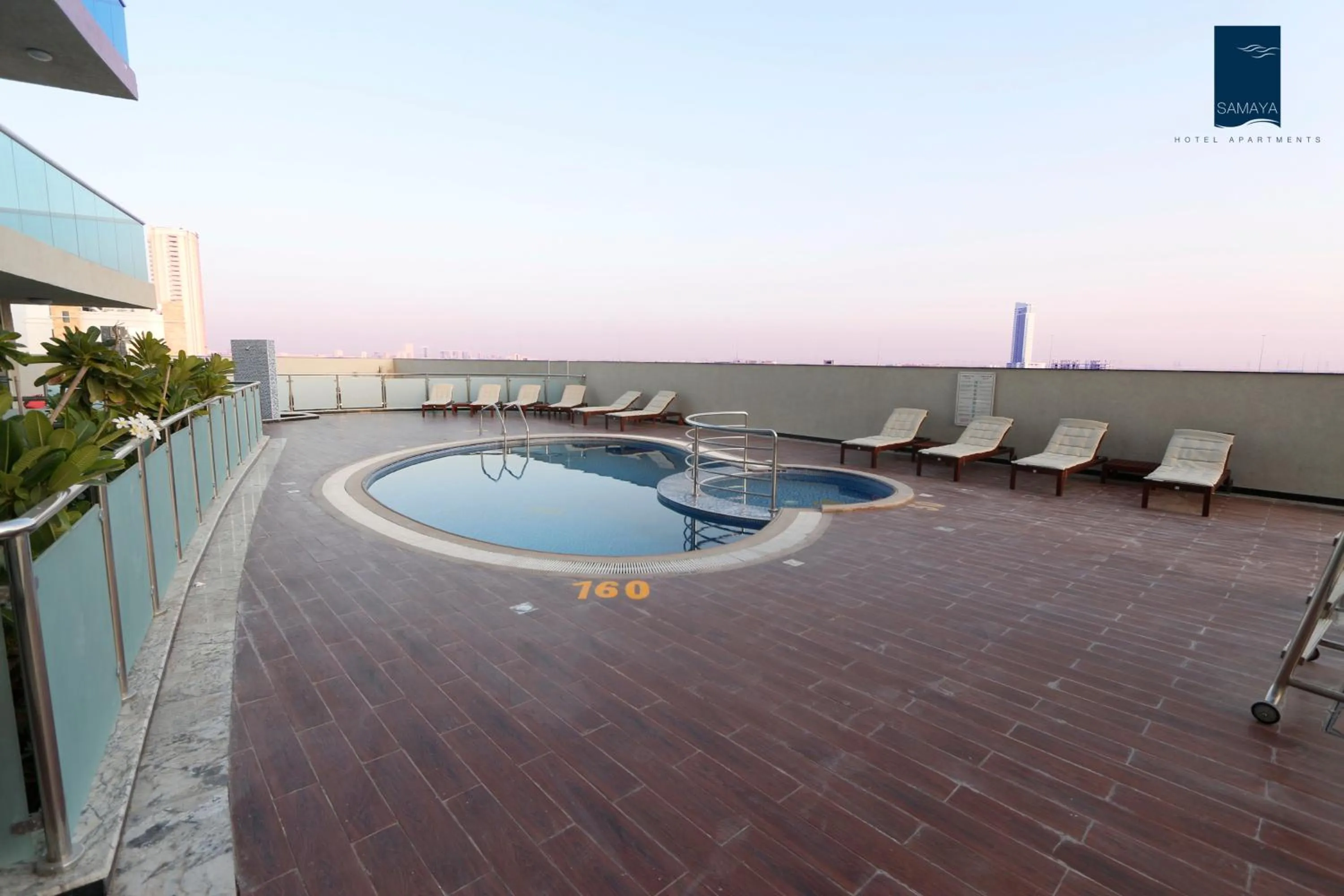 Swimming pool in Samaya Hotel Apartment Dubai