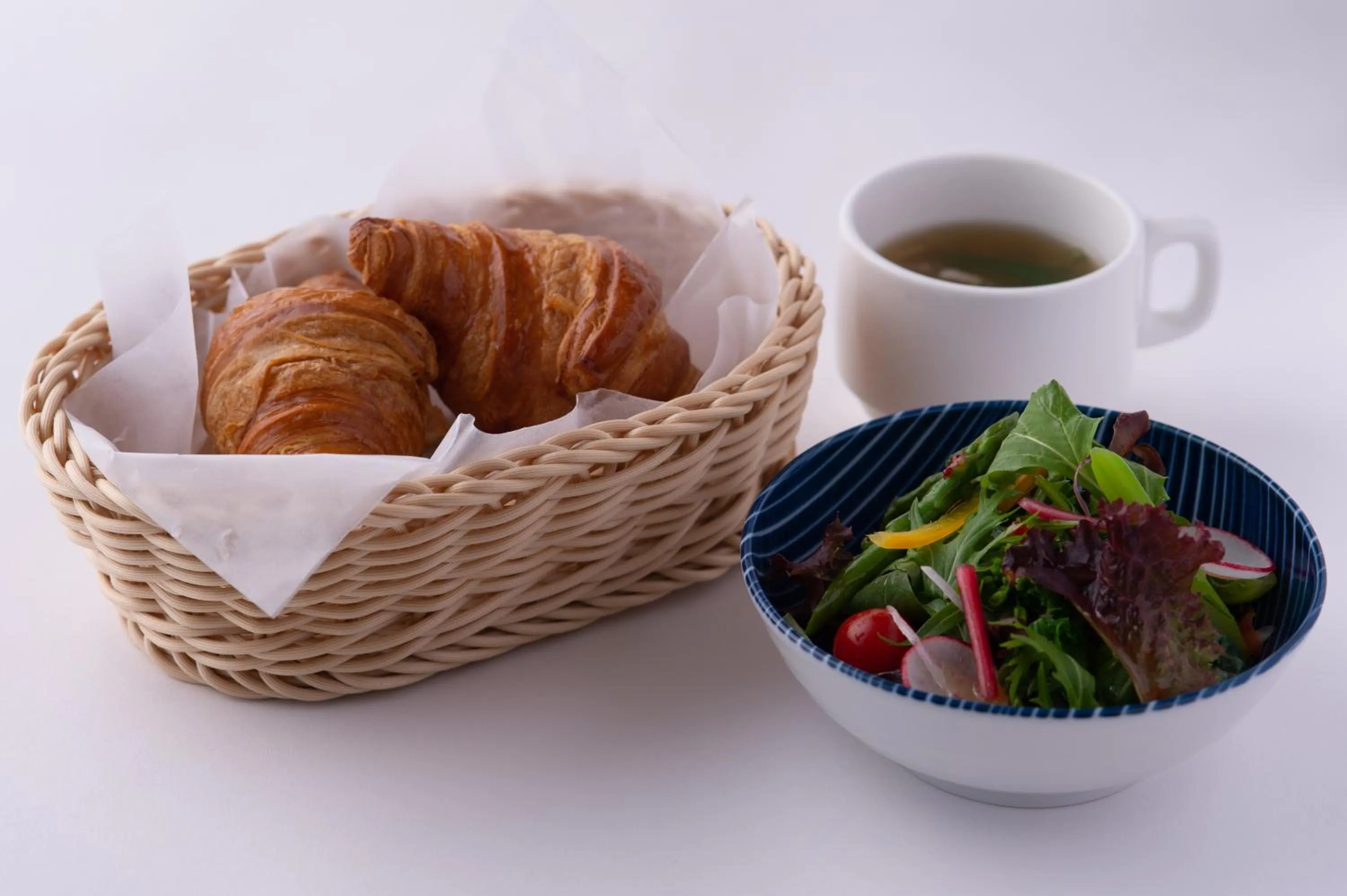 Restaurant/places to eat in Hotel Front Inn Fukuoka Airport