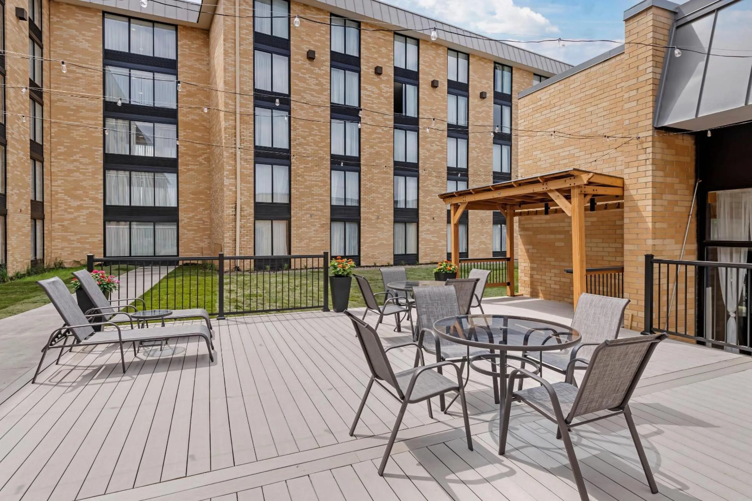 Swimming pool in Comfort Inn MSP Airport - Mall of America
