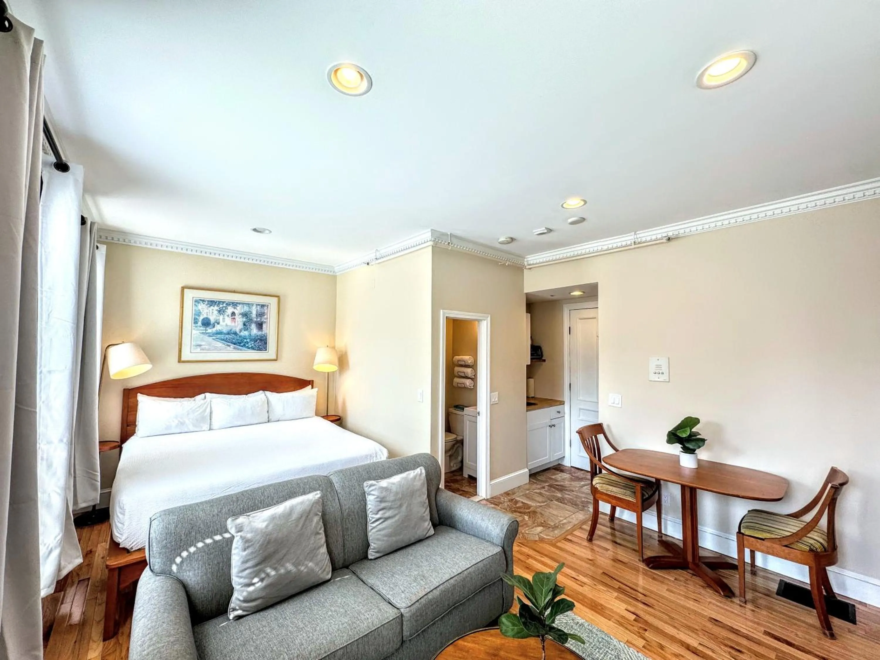 Photo of the whole room, Bed in Copley House