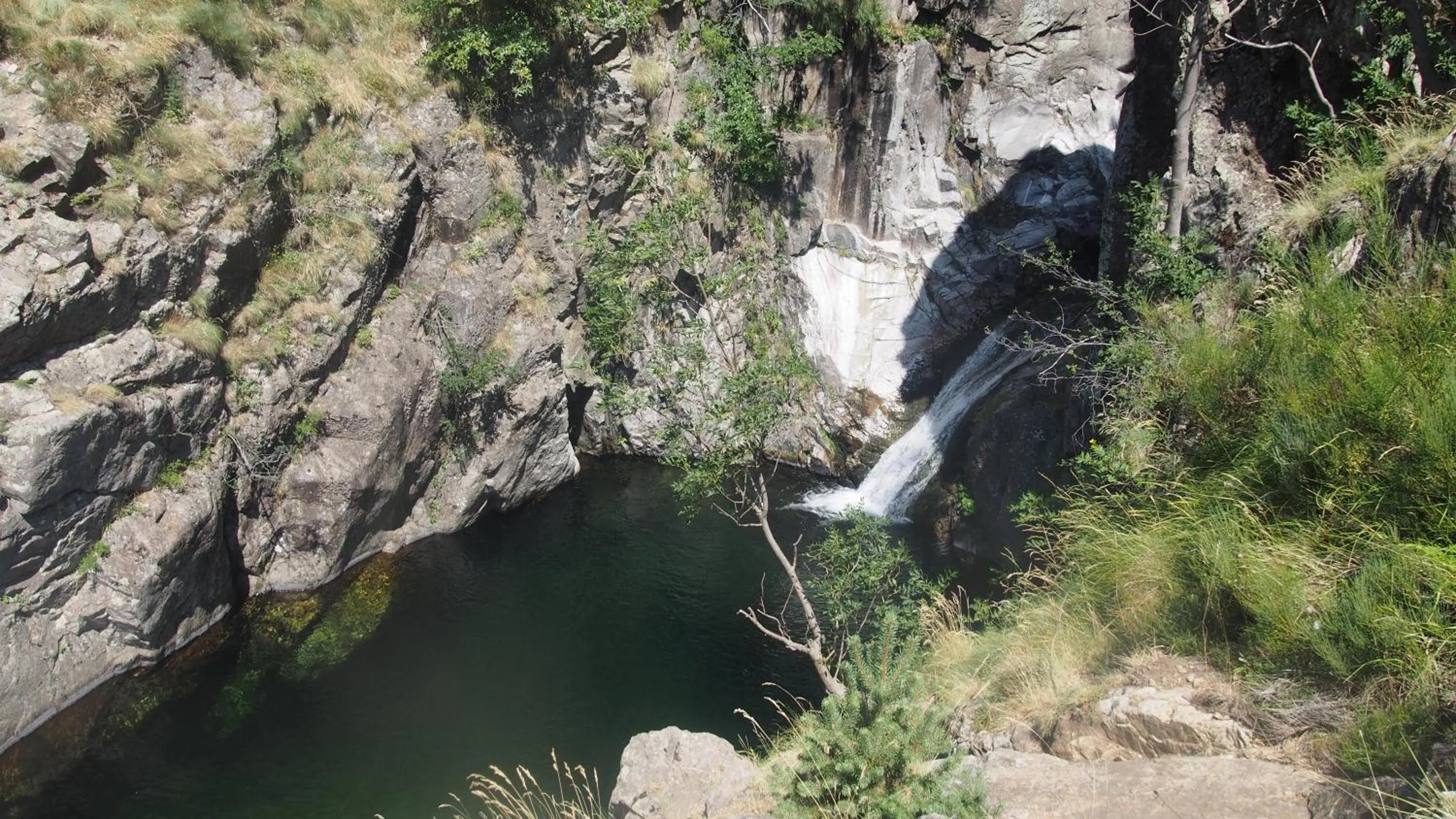 Natural landscape in Gîte le MAGNAN, 50 m2, charme, nature, terrasse, piscine chauffée, sud Ardèche