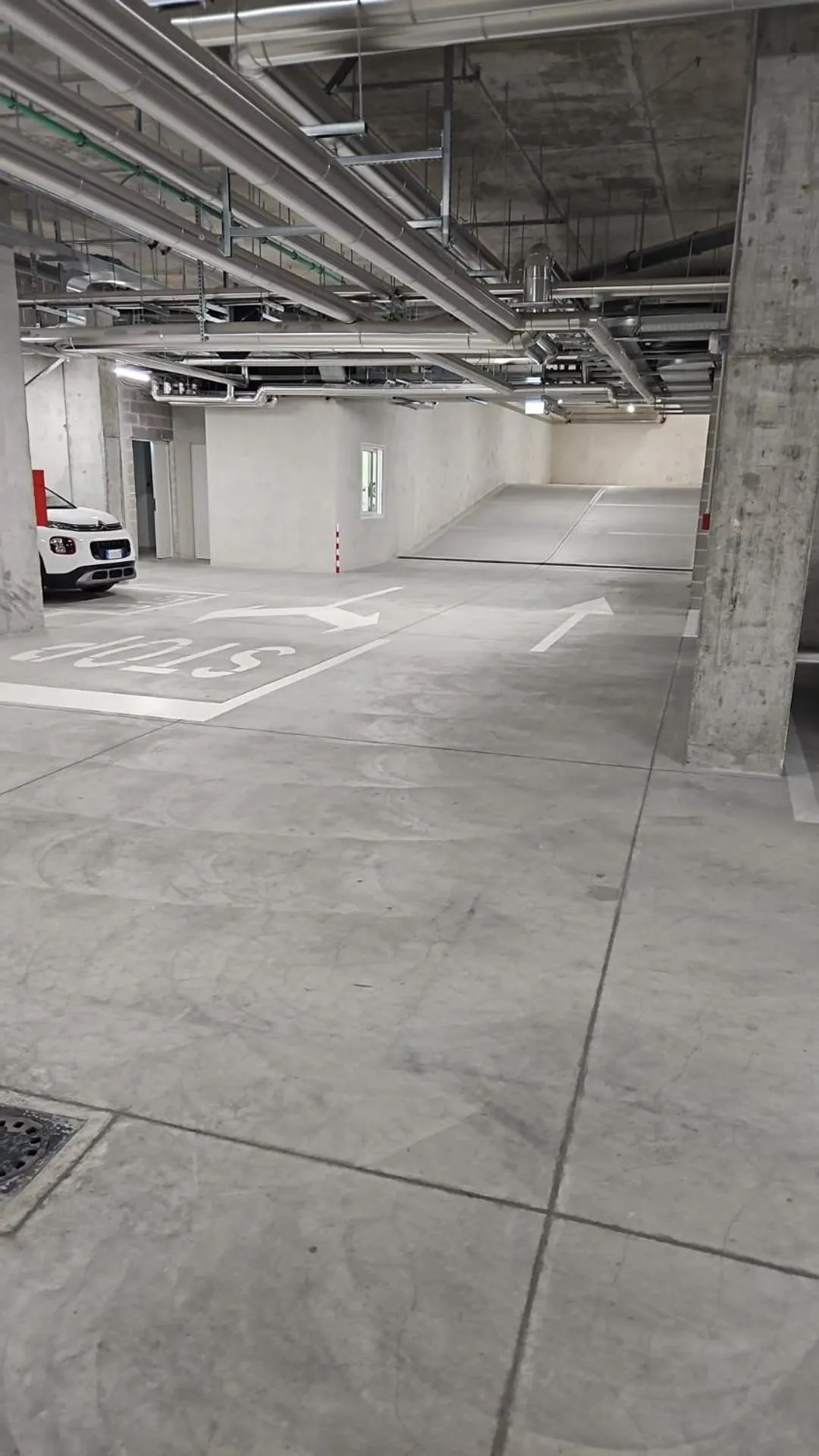 Parking in GOGO` Petit Hotel