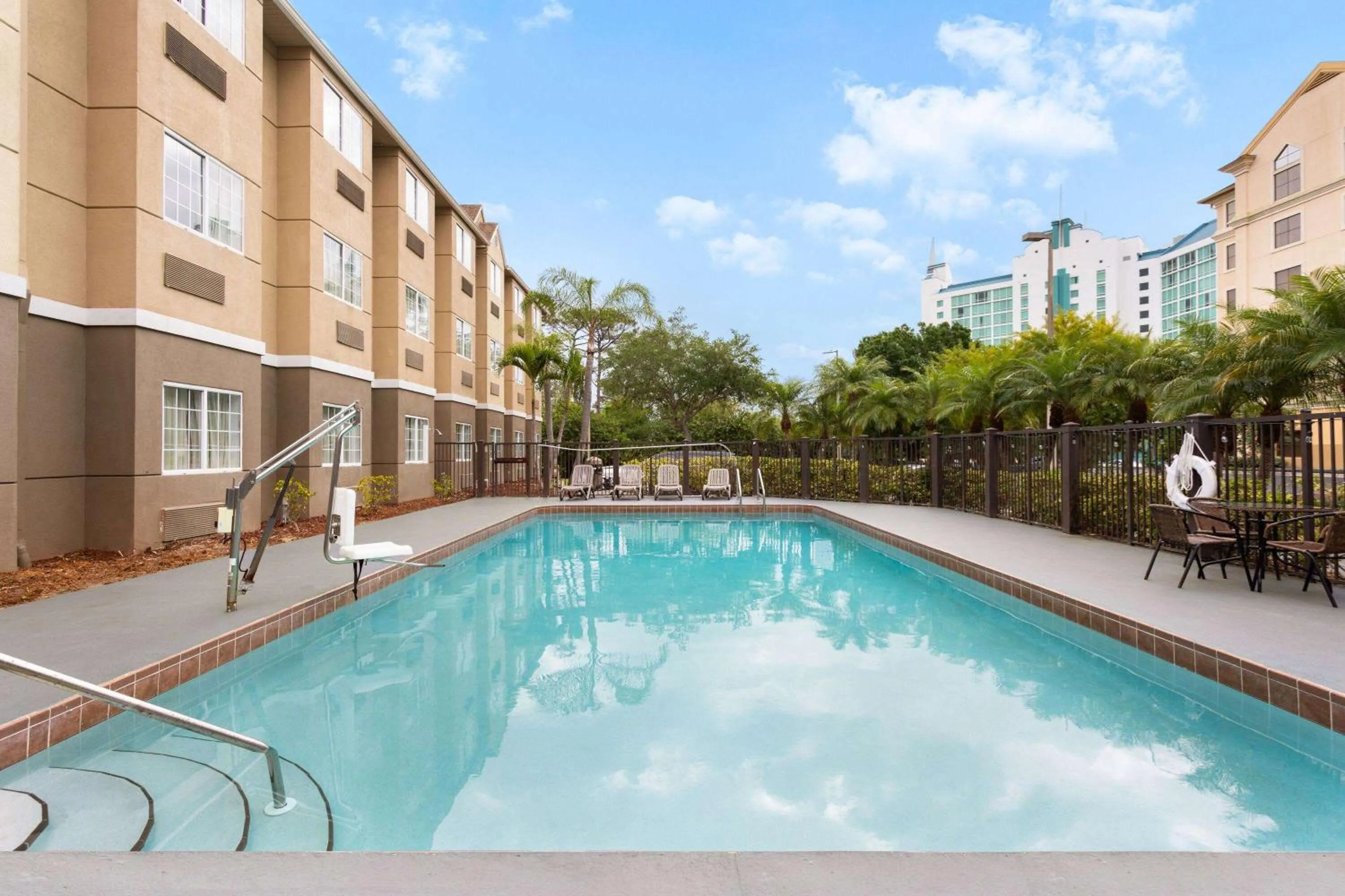 Pool view in Baymont by Wyndham Orlando-International Dr-Universal Blvd