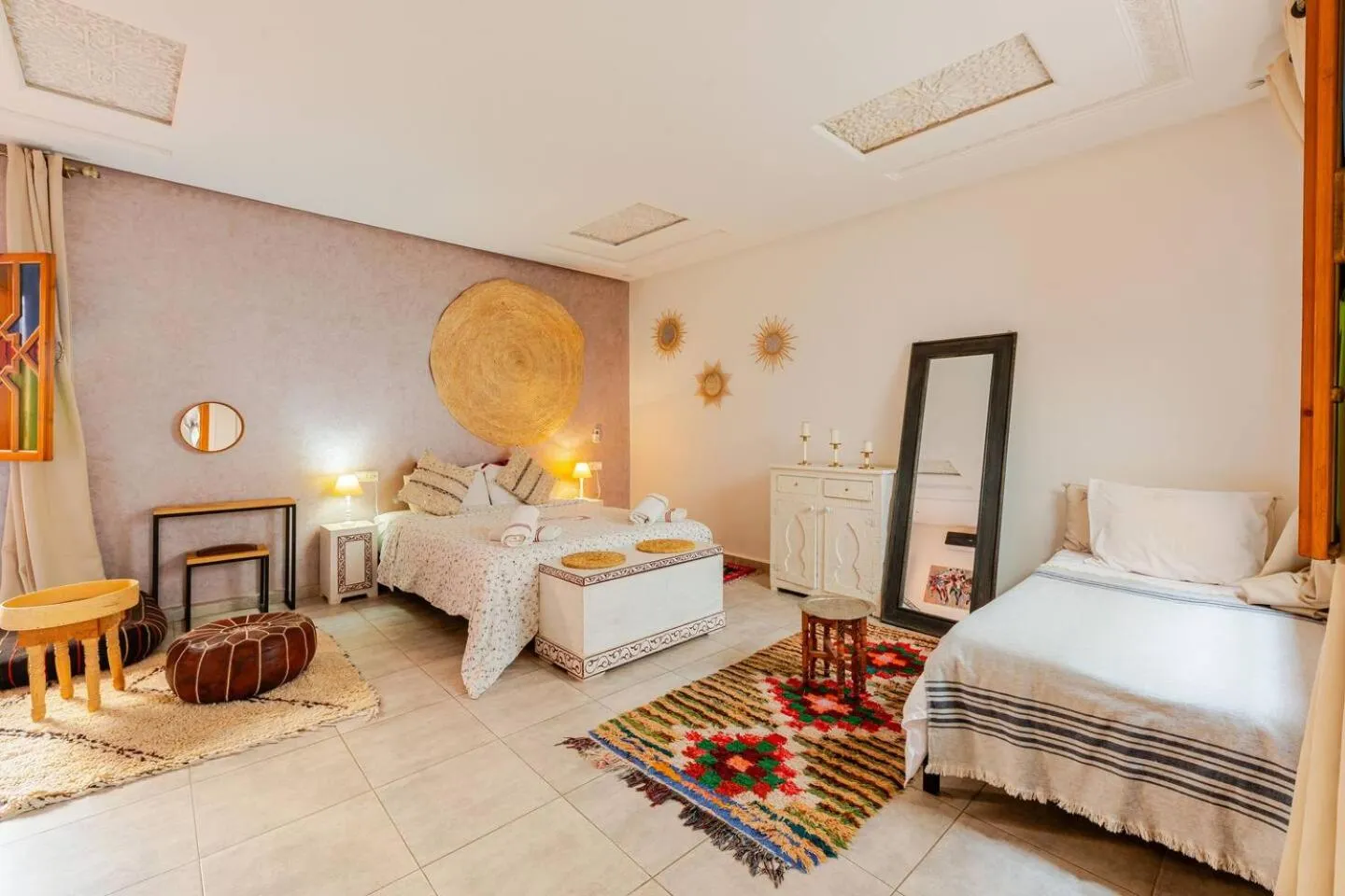 Bed in RIAD Miel & Une Nuit