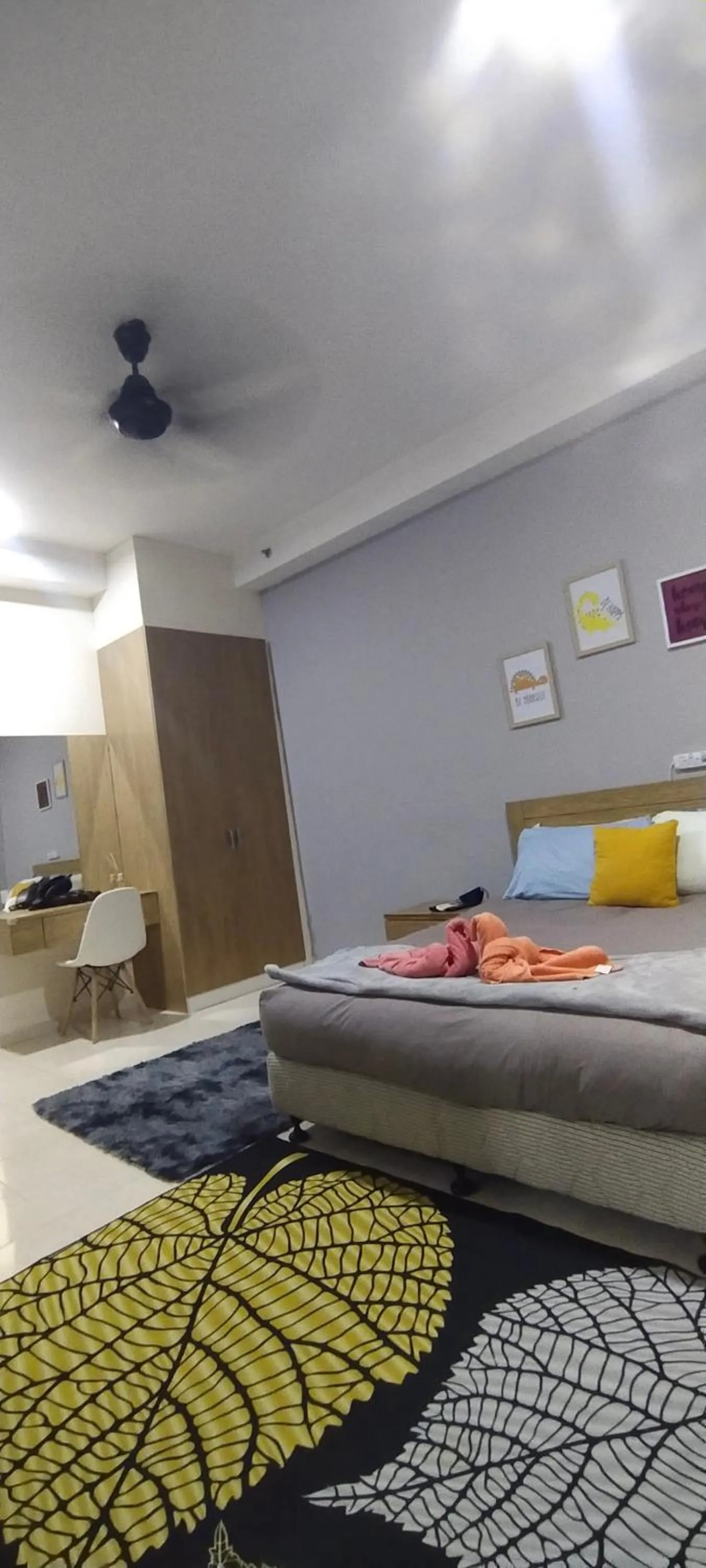 Bed in CmK STUDIO APARTMEN KTC#Netflix