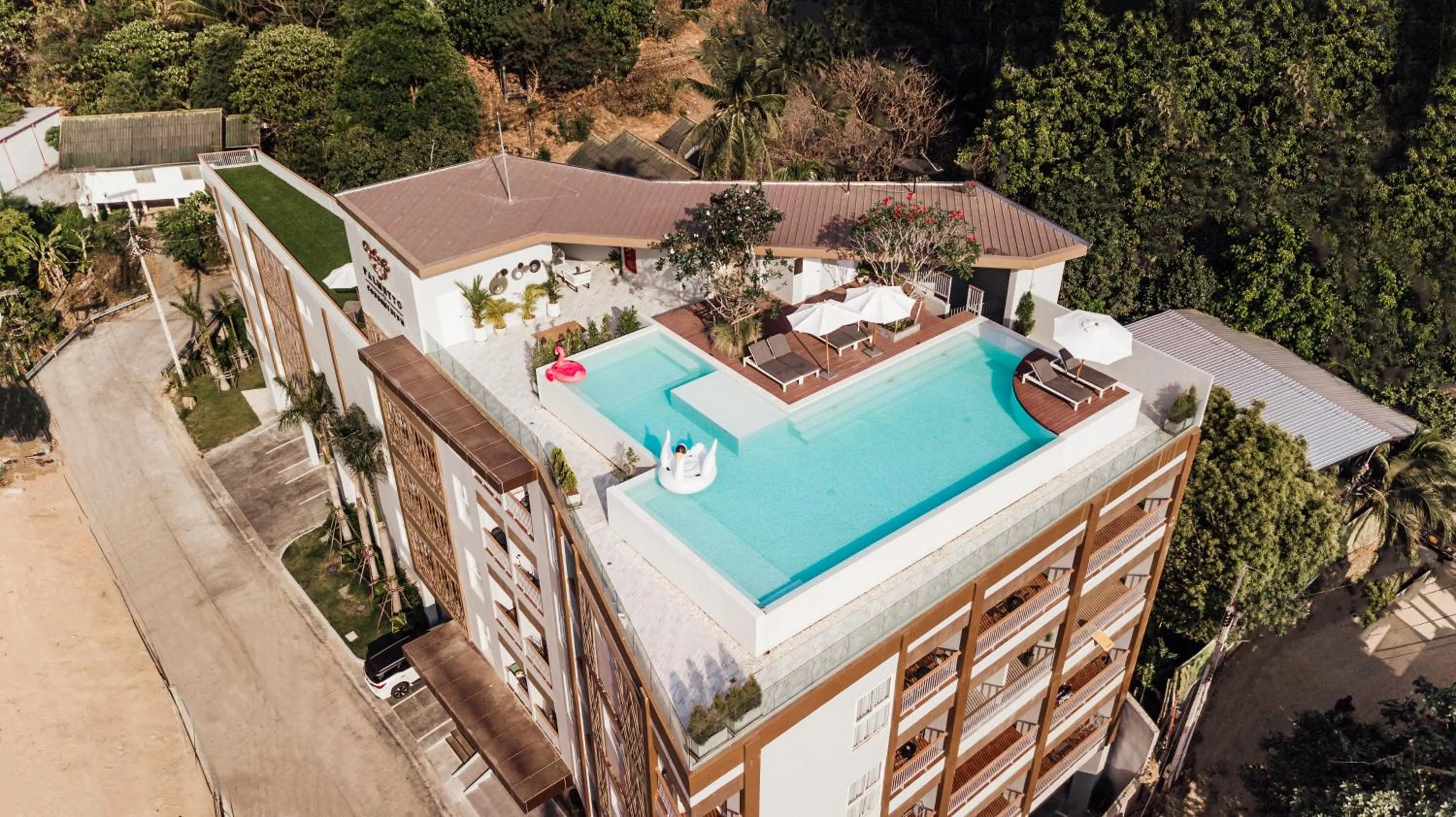 Bird's eye view in Palmetto Condominium