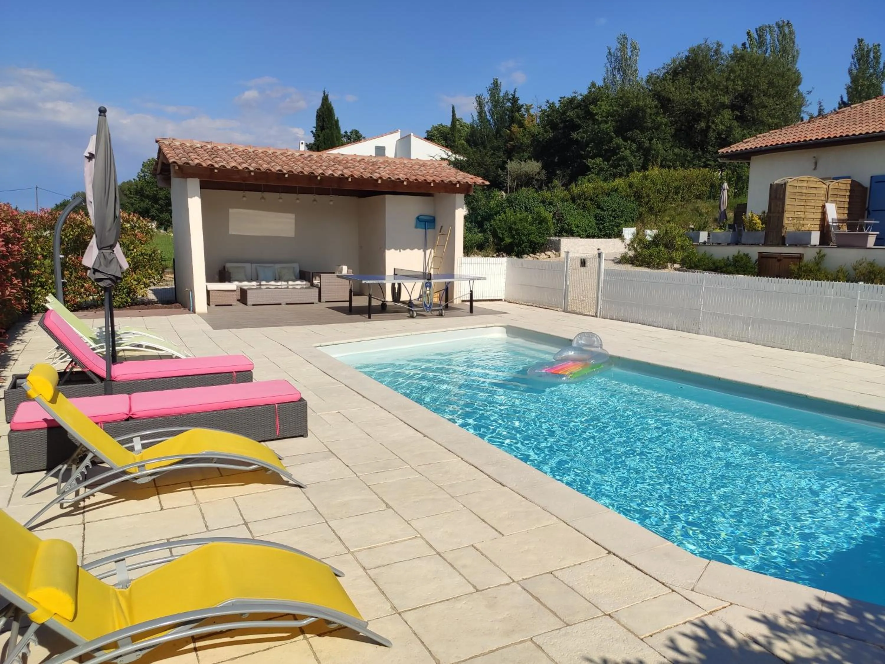 Patio in L'Ansolanette - Chambre d'hôtes
